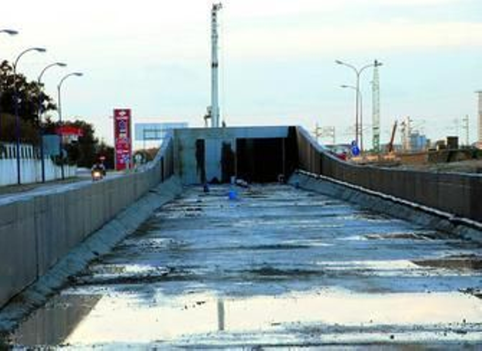 Estado que presentan en la actualidad los trabajos del nudo de La Ardila para la conexión del tranvía con la vía férrea.