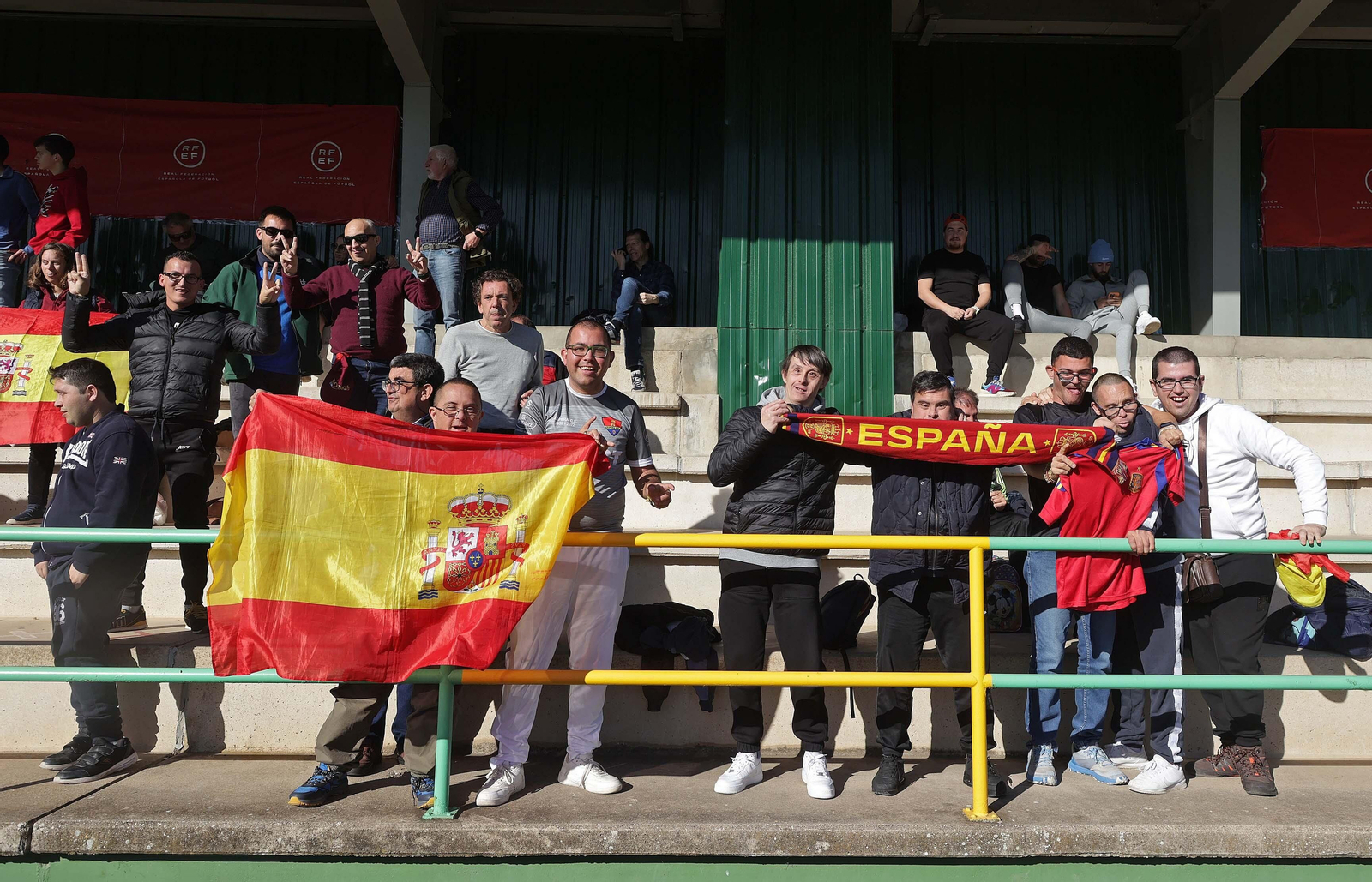 Búscate durante el segundo partido España - Italia sub-17 en Los Barrios