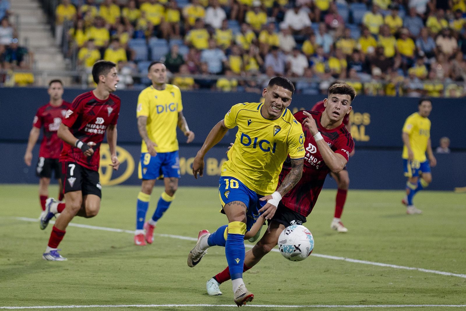 Búscate en las imágenes del primer partido del Cádiz CF- Mirandés