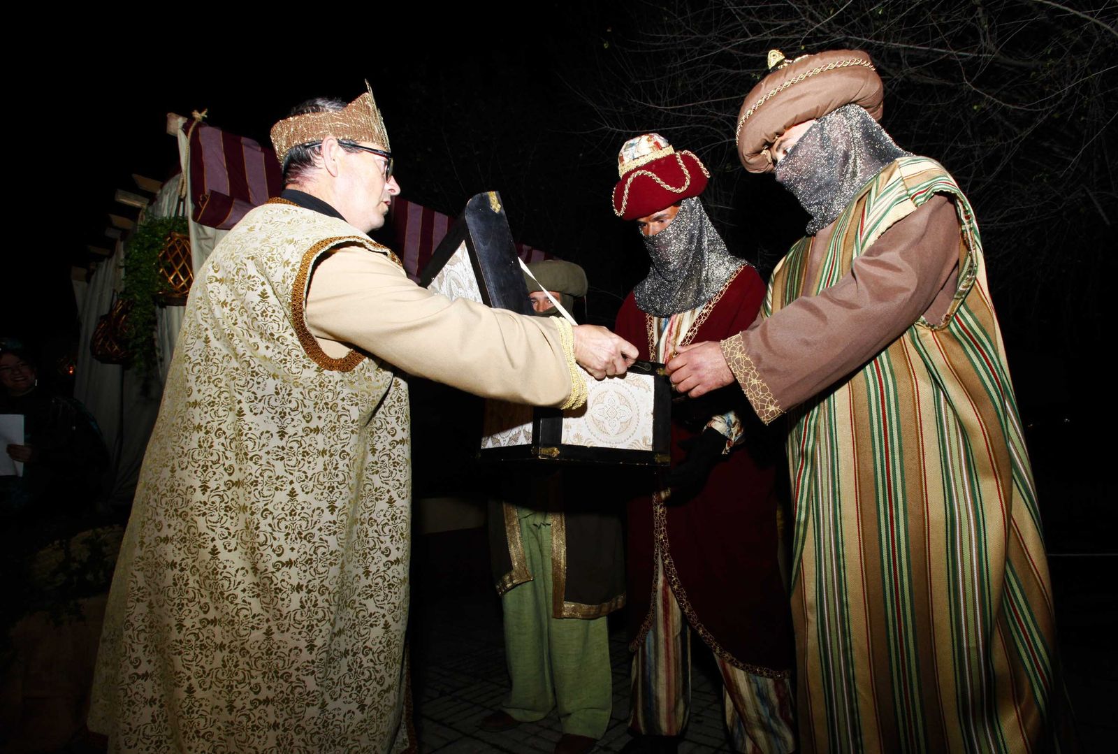 Las imágenes de los Reyes Magos recogiendo el oro en las Minas de Tharsis