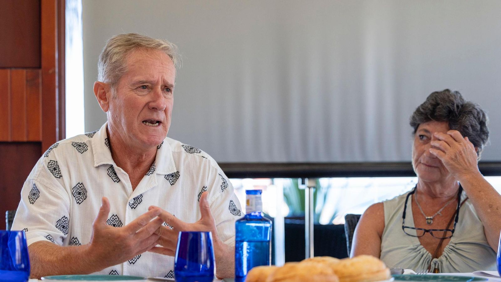 El secretario de COLVET Cádiz, Jesús Fernández, en un momento de la charla-coloquio.