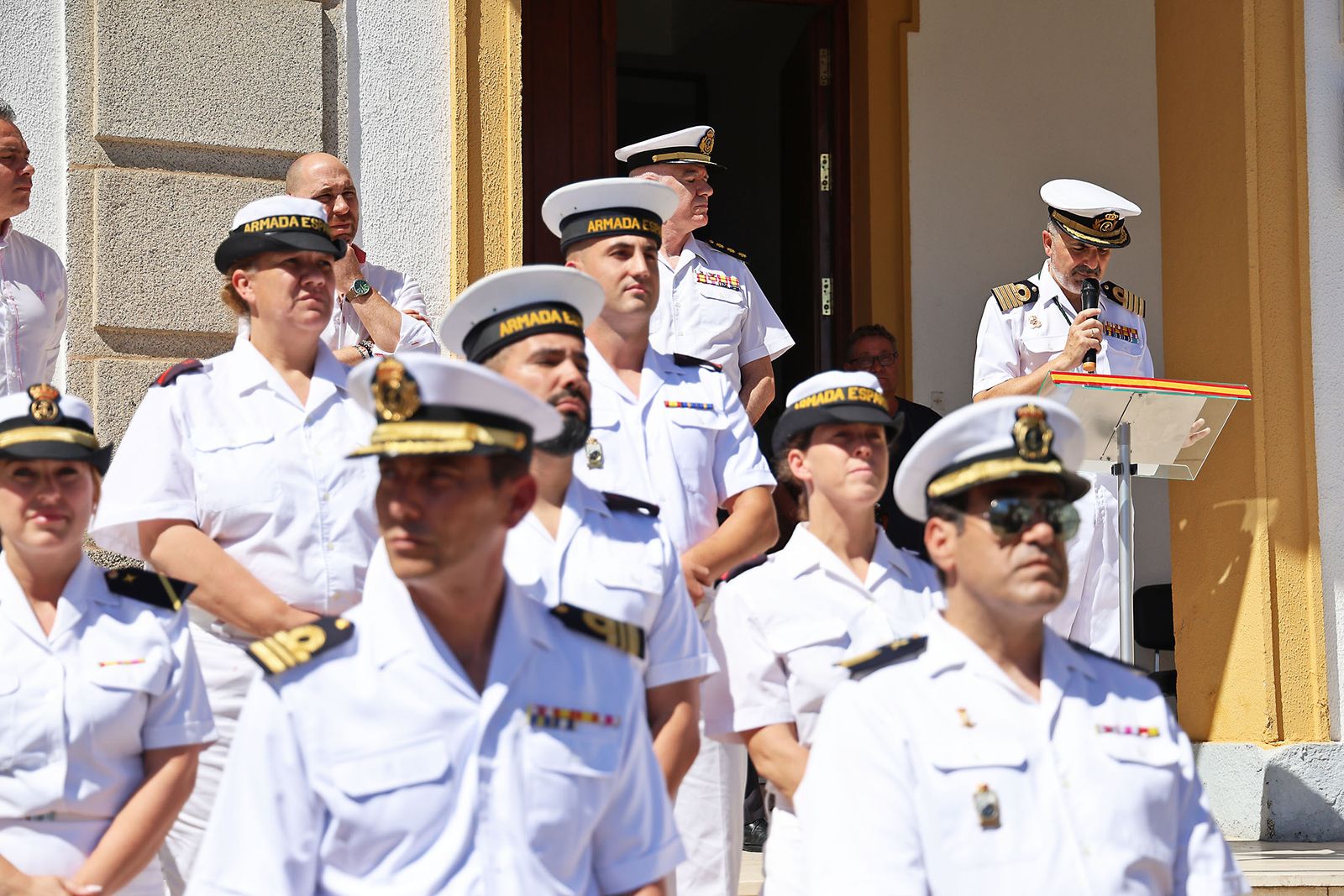 Imágenes de la Hermandad del Rocío de Punta Umbría a su paso por Huelva