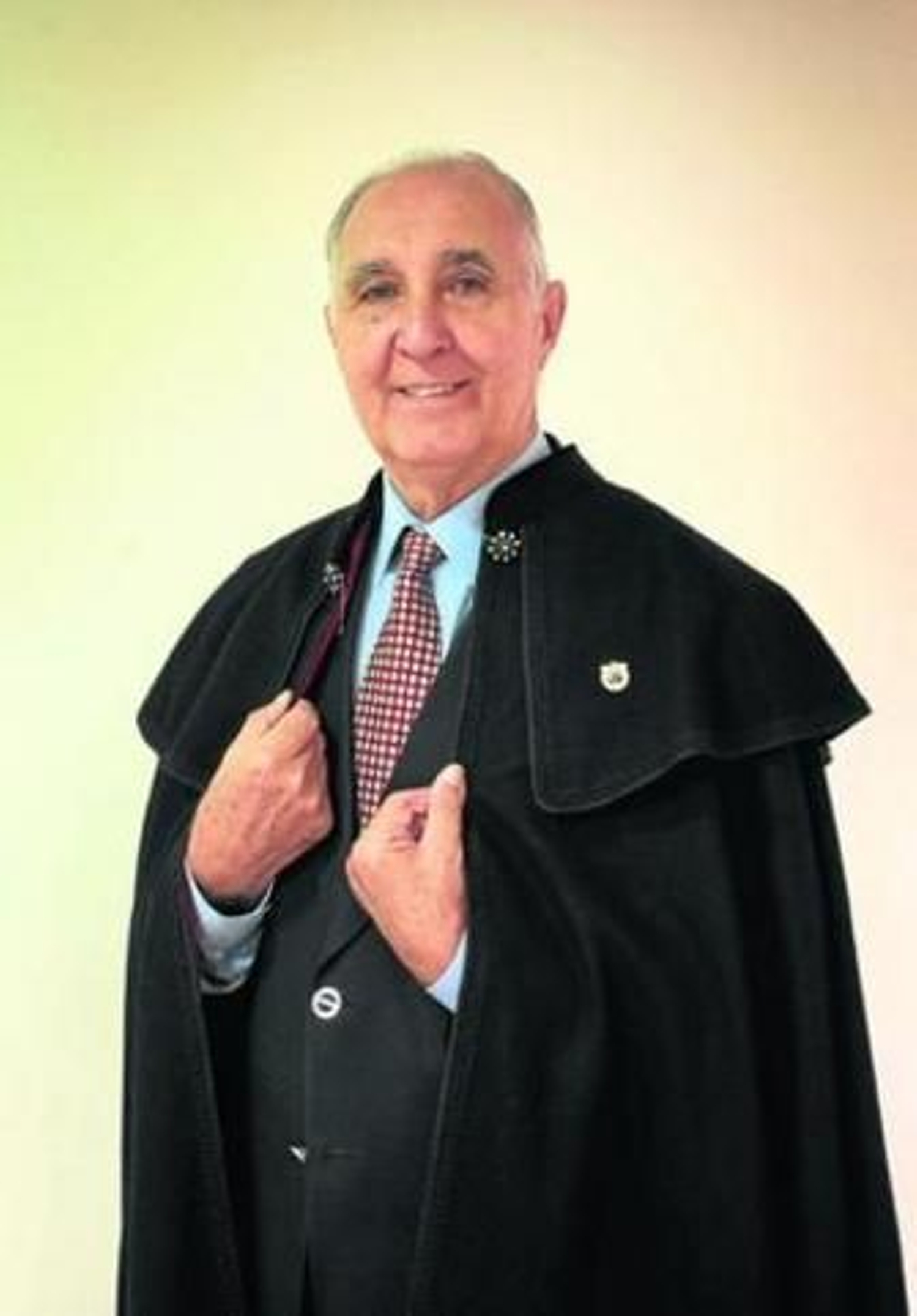 El orgullo de lucir la capa española