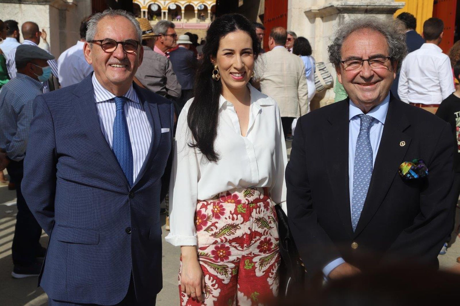 Los famosos y autoridades en los toros durante el viernes de preferia