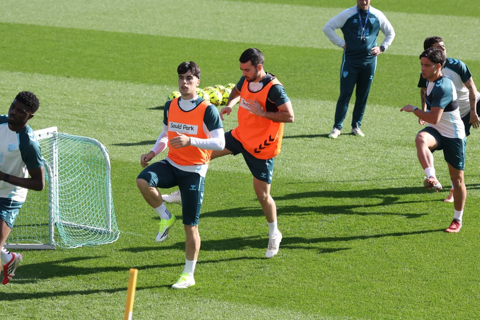Funes, con fiebre y mascarilla pero al pie del cañón