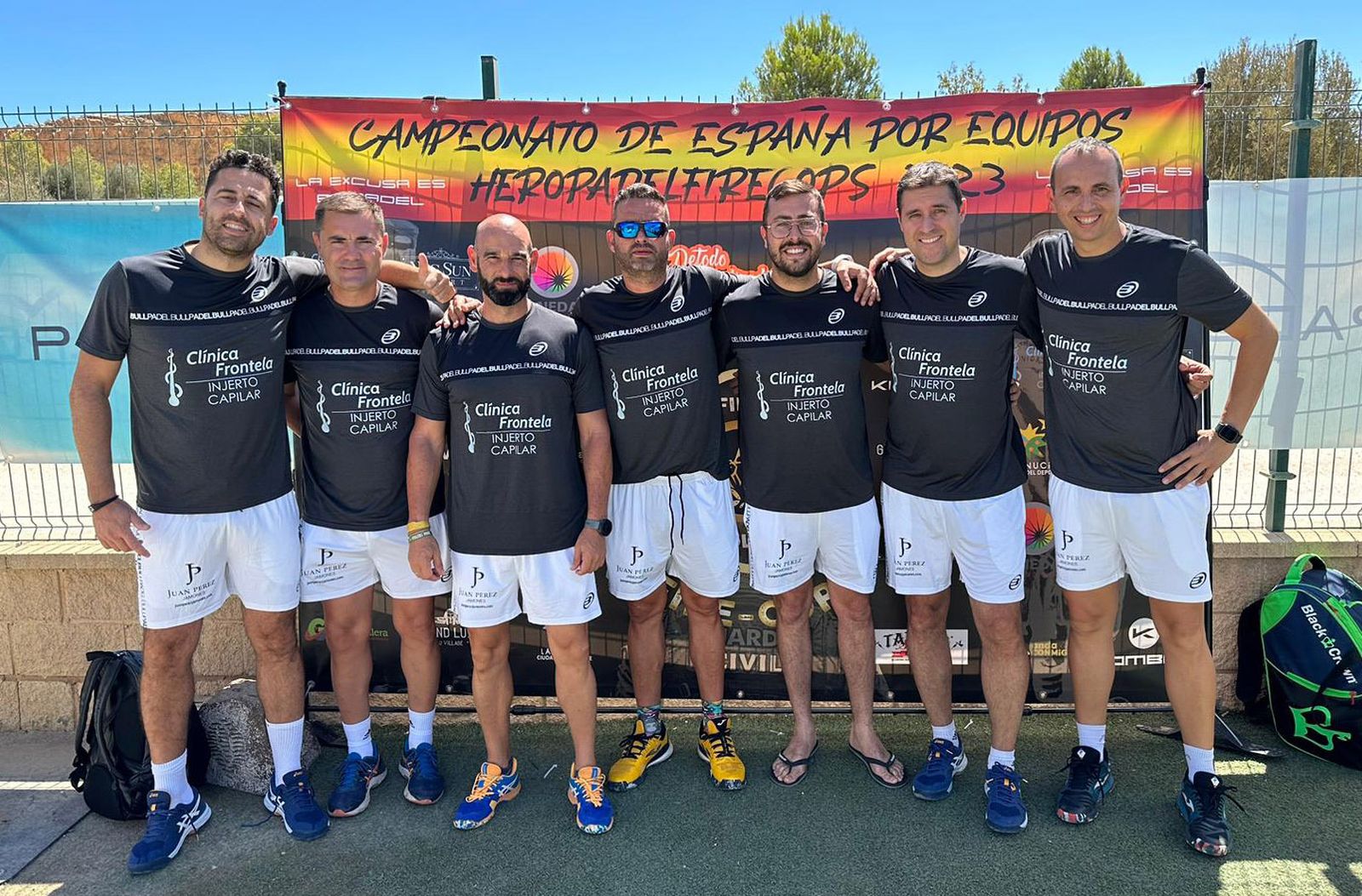 Integrantes del Club Onuba Pádel en Alicante