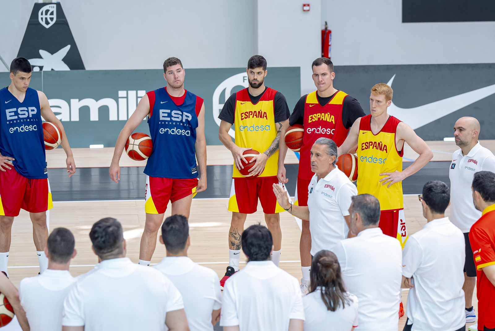 España vuelve a trabajar en Madrid con Alberto Díaz y Yankuba Sima España vuelve a trabajar en Madrid con Alberto Díaz y Yankuba Sima