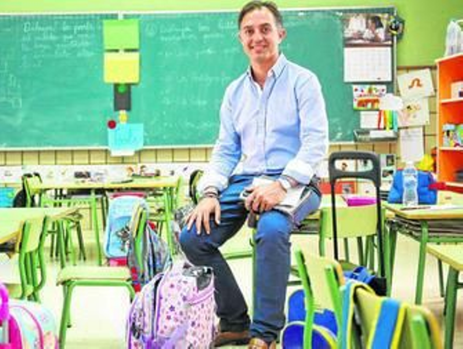 Alberto Rodríguez Mora, en una de las aulas del colegio San Estanislao de Kostka.