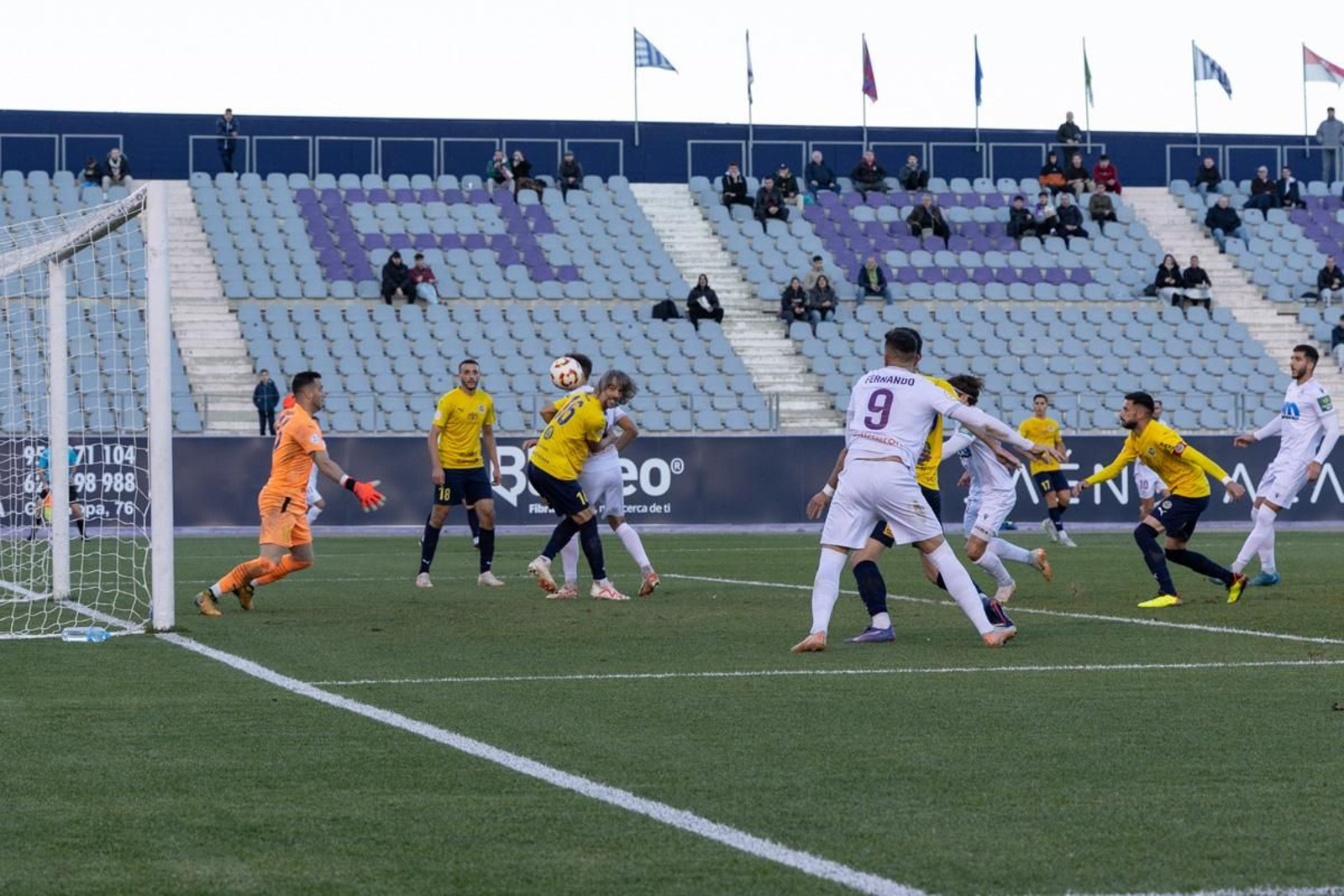 La euforia de la victoria in extremis del Real Jaén ante el Marbellí, en imágenes