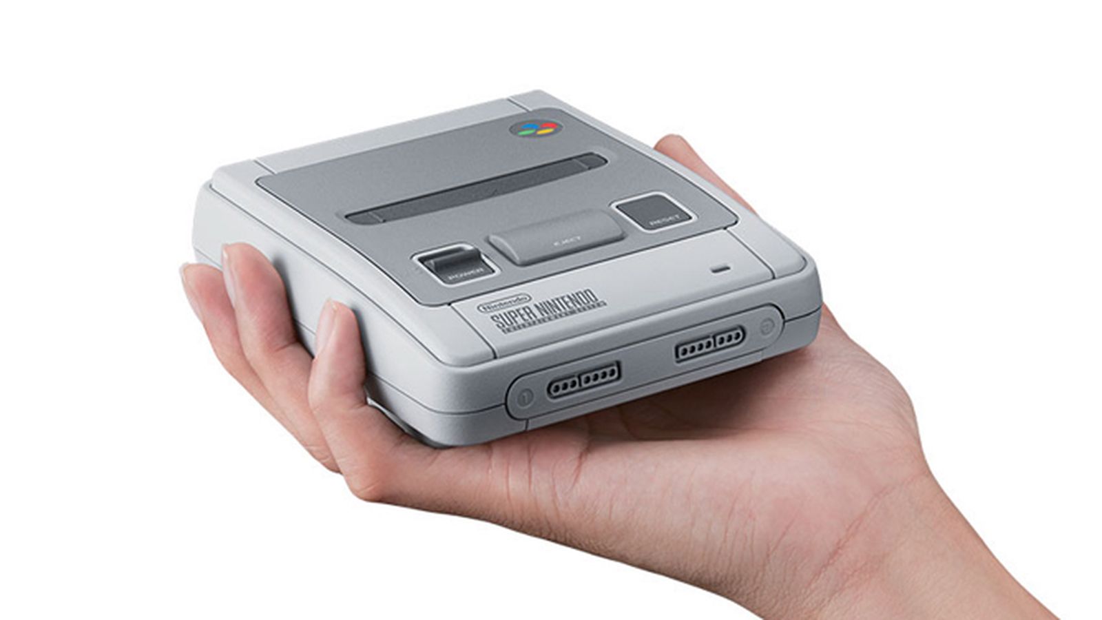 En la imagen, la versión europea de la consola.