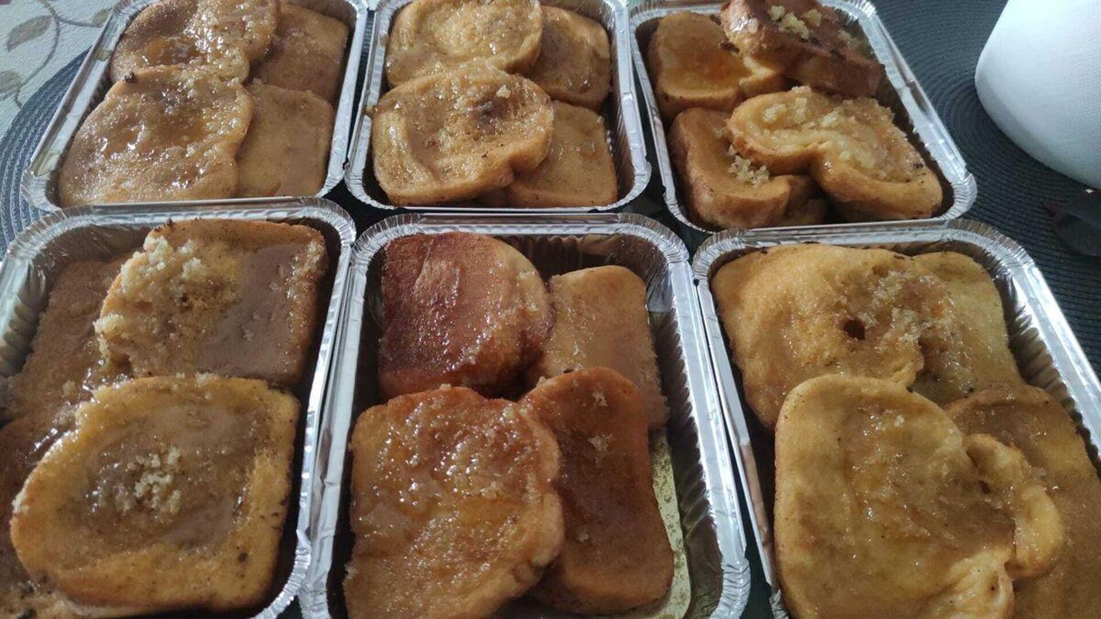 Torrijas con crema de anís 'Martes Santo'