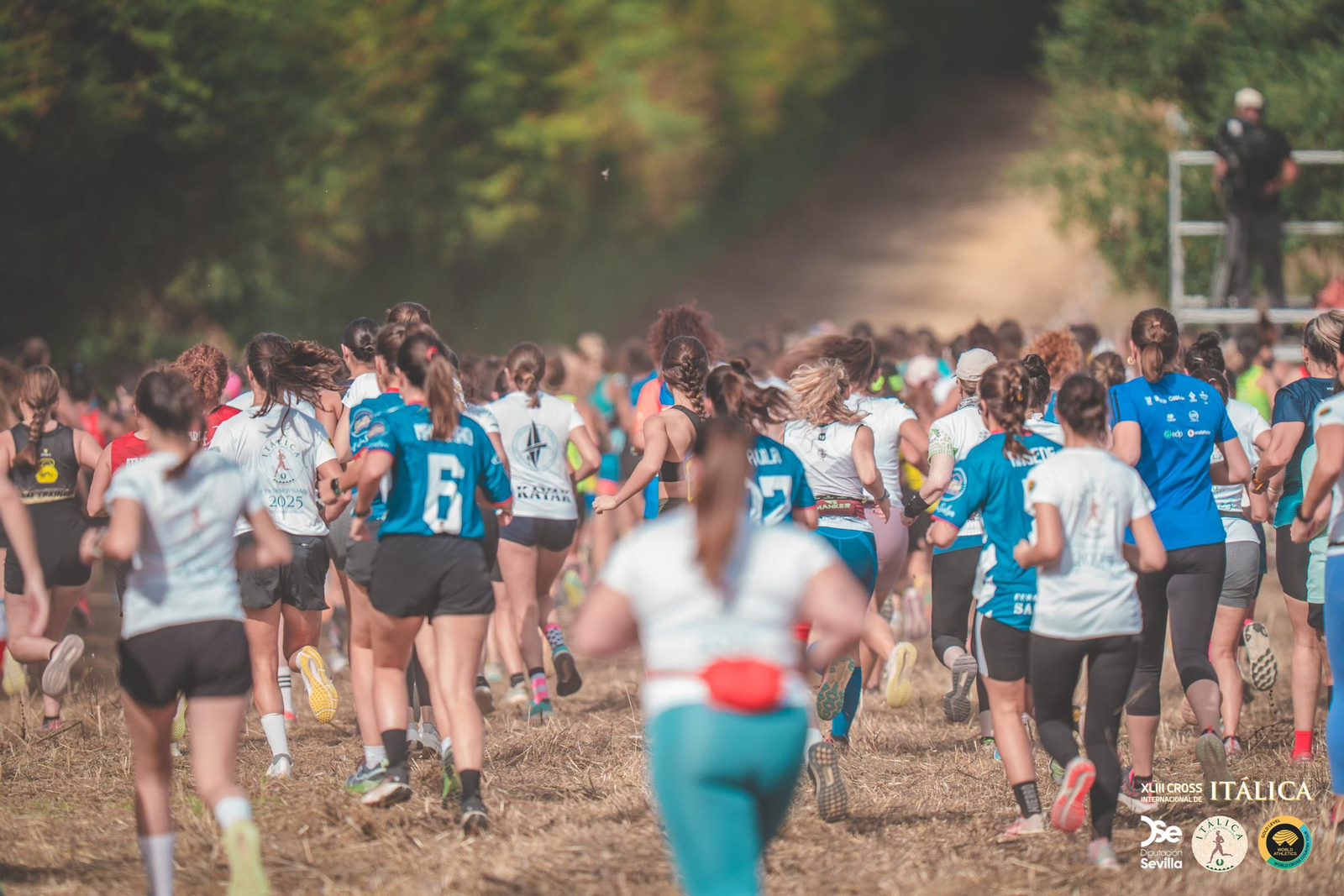 Búscate en las fotos del Cross de Itálica 2025 | 1