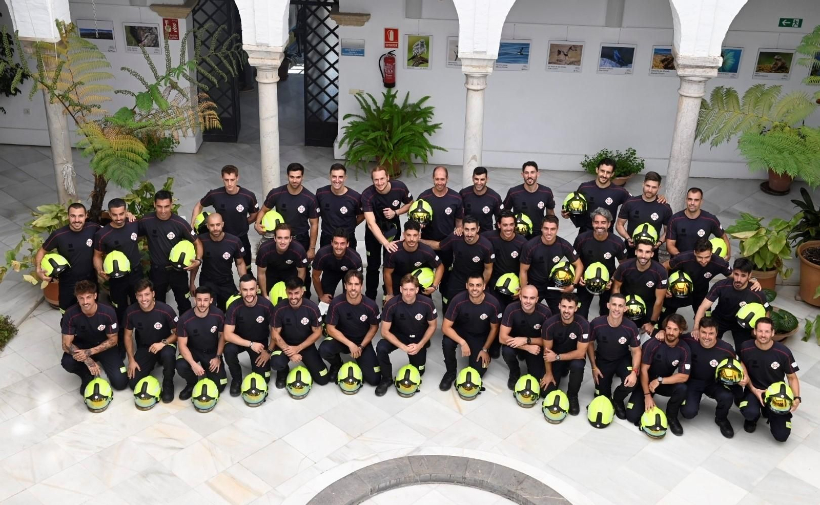 Las imágenes de la toma de posesión de nuevos bomberos de Córdoba