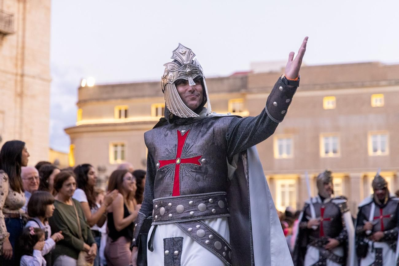 Pregón de David Uclés y cabalgata por la Feria de San Lucas