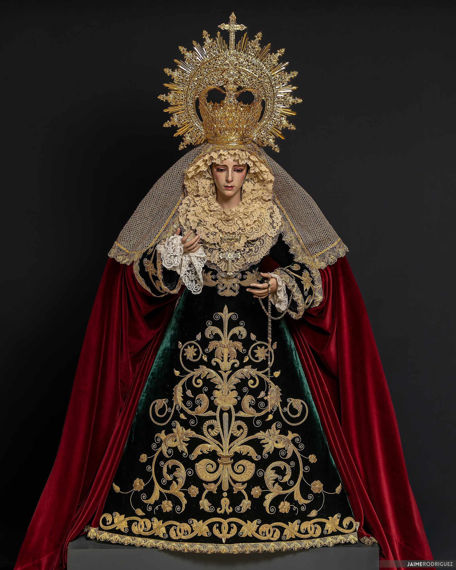 La Virgen para su bendición