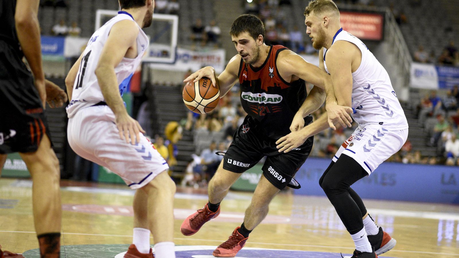 David Irarte sólo ha jugado el partido ante el Delteco GBC.