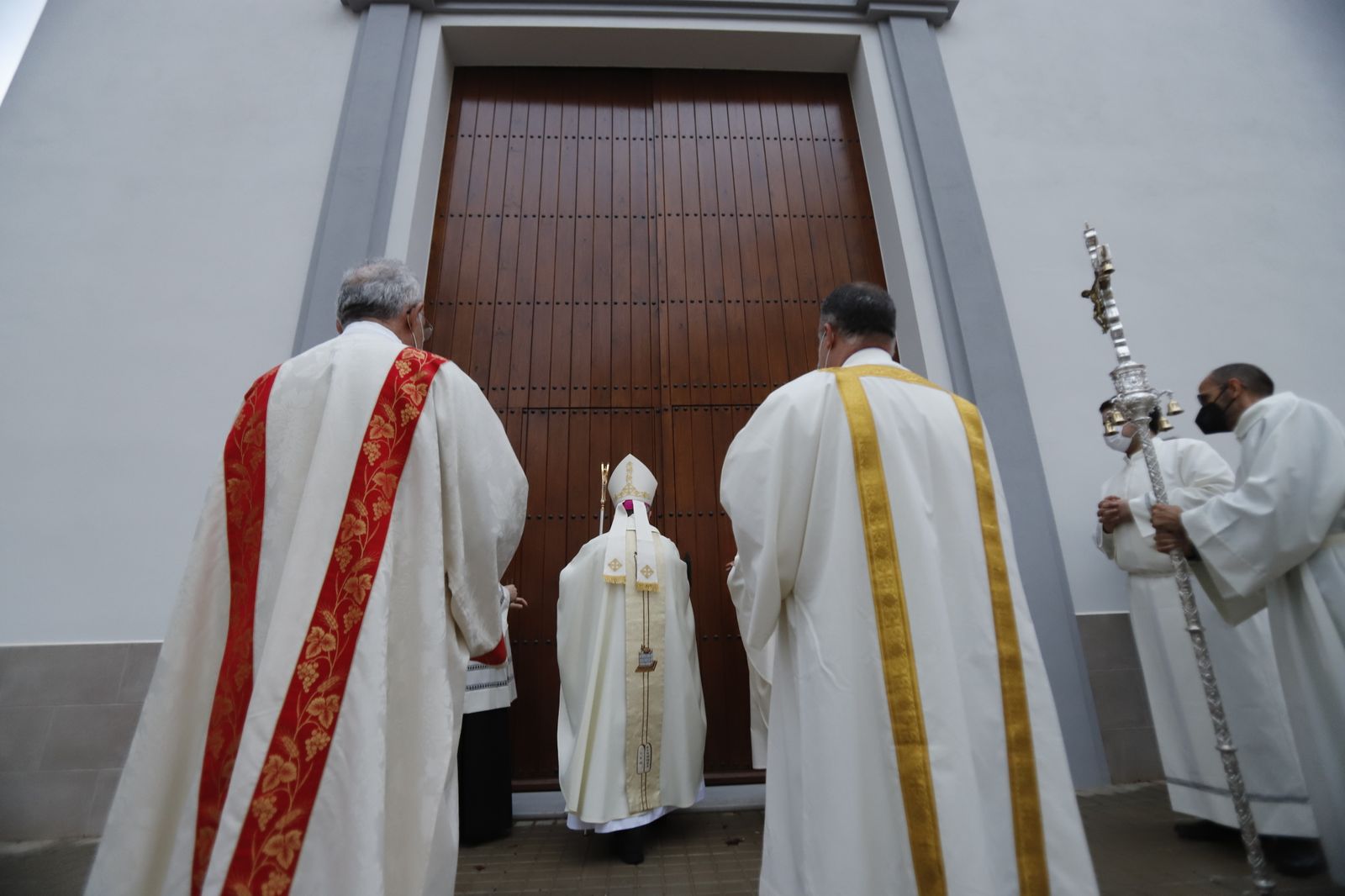 Imágenes de la consagración de la parroquia Cristo Sacerdote