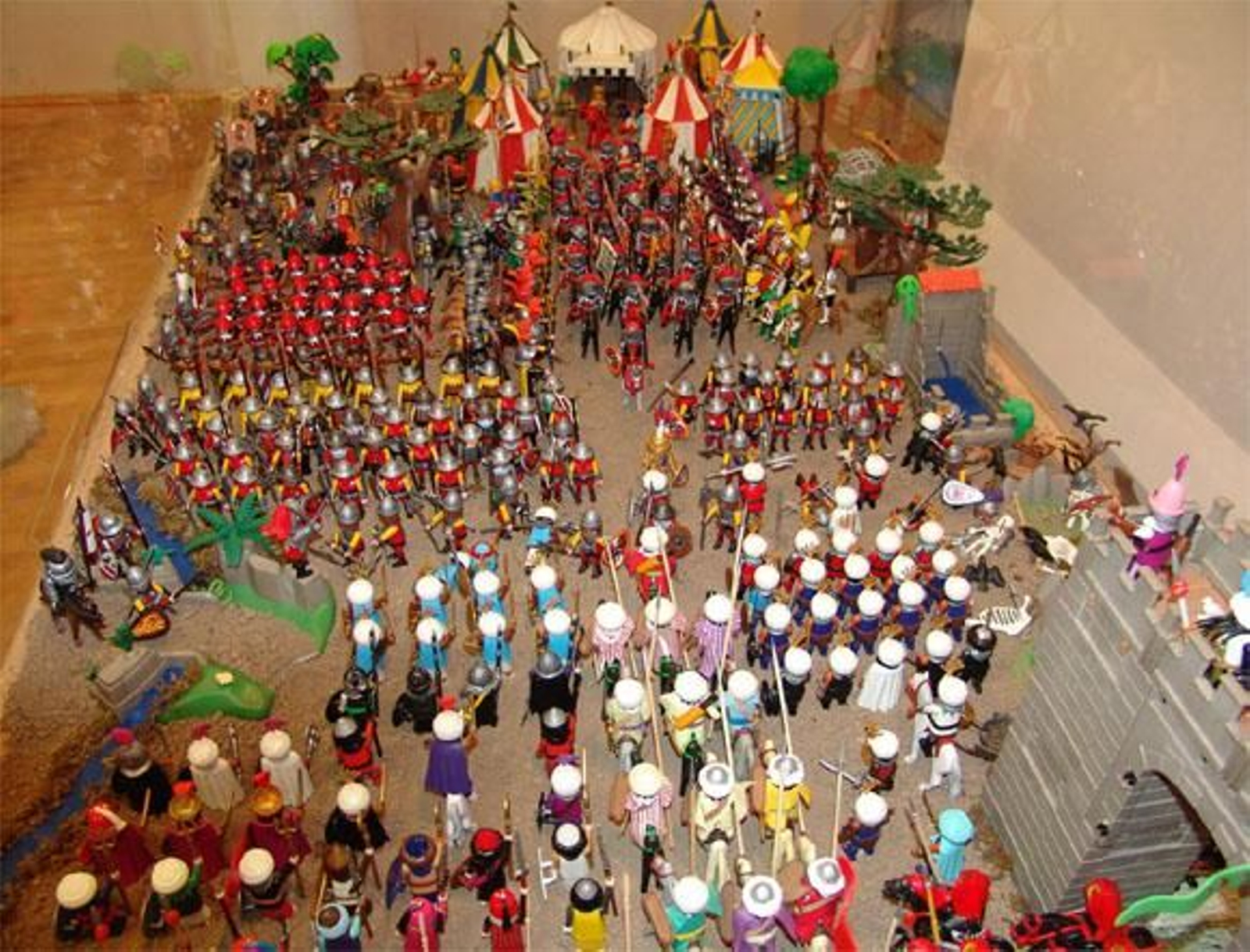 La historia contada a 7,5 centímetros de altura