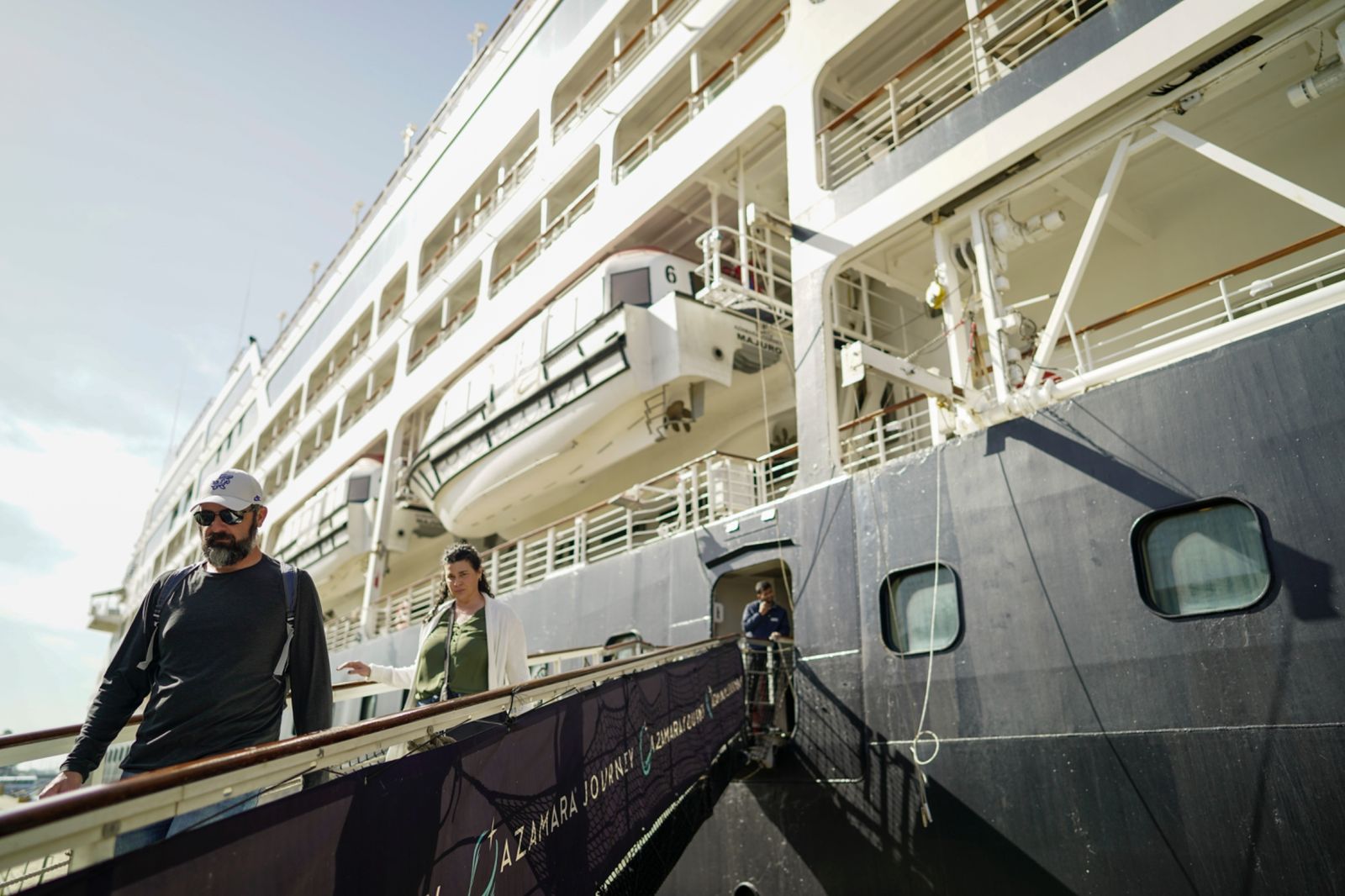 El buque Azamara Journey, el primer crucero de la temporada en Sevilla.