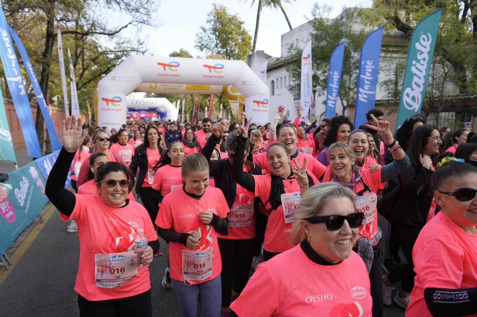 Búscate en las fotos de la Carrera de la Mujer de Sevilla