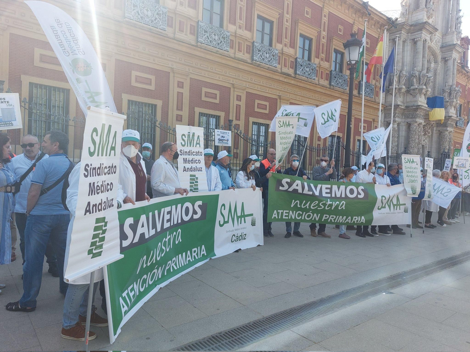 Nueva concentración del Sindicato Médico Andaluz ante el Palacio de San Telmo.