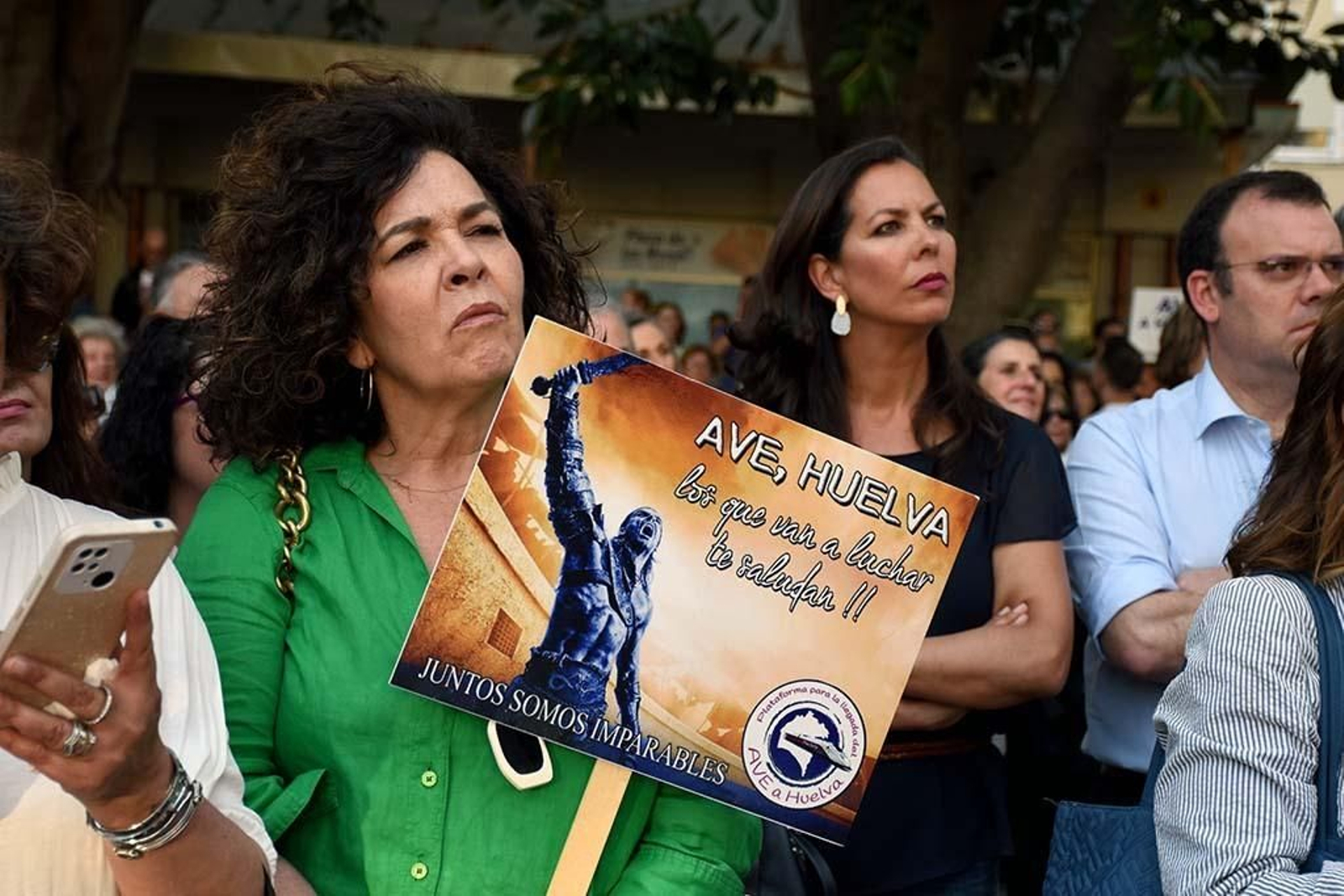 Imágenes de la concentración por las infraestructuras para Huelva