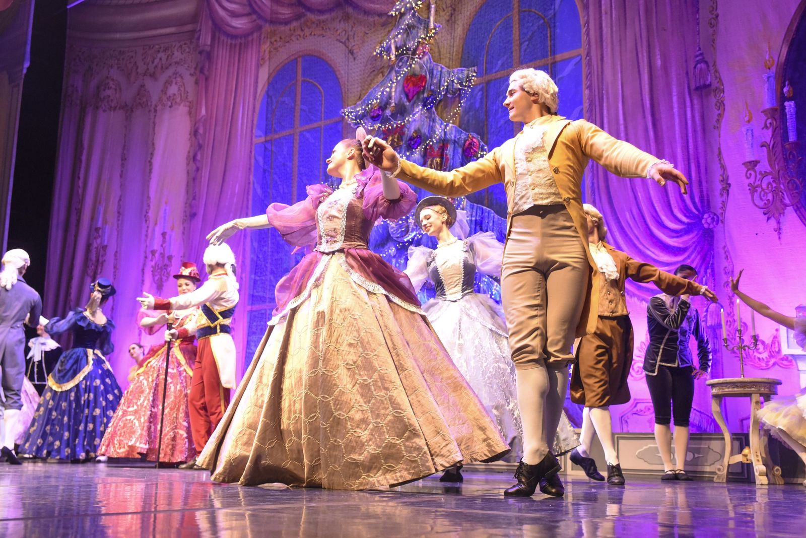 Las fotos de "El Cascanueces", por el ballet de Kiev, en La Linea