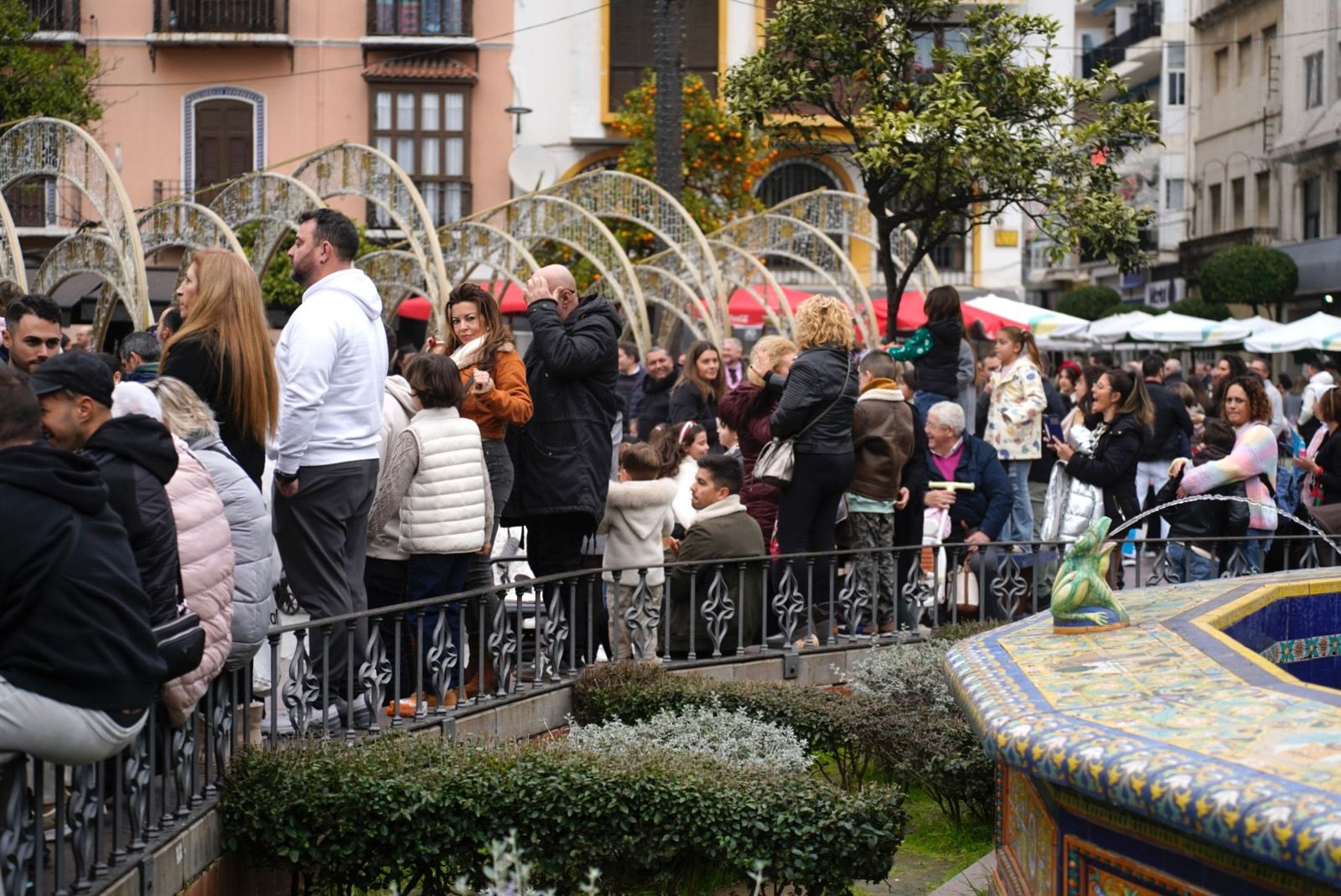 Fotos de las campanadas infantiles en la Plaza Alta de Algeciras