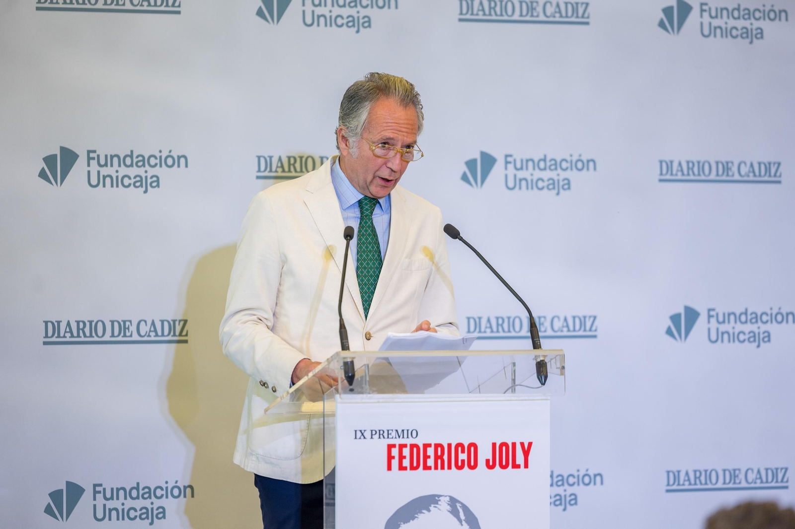 Las imágenes de la entrega del IX Premio Federico Joly a José Bohórquez Mora-Figueroa en Cádiz