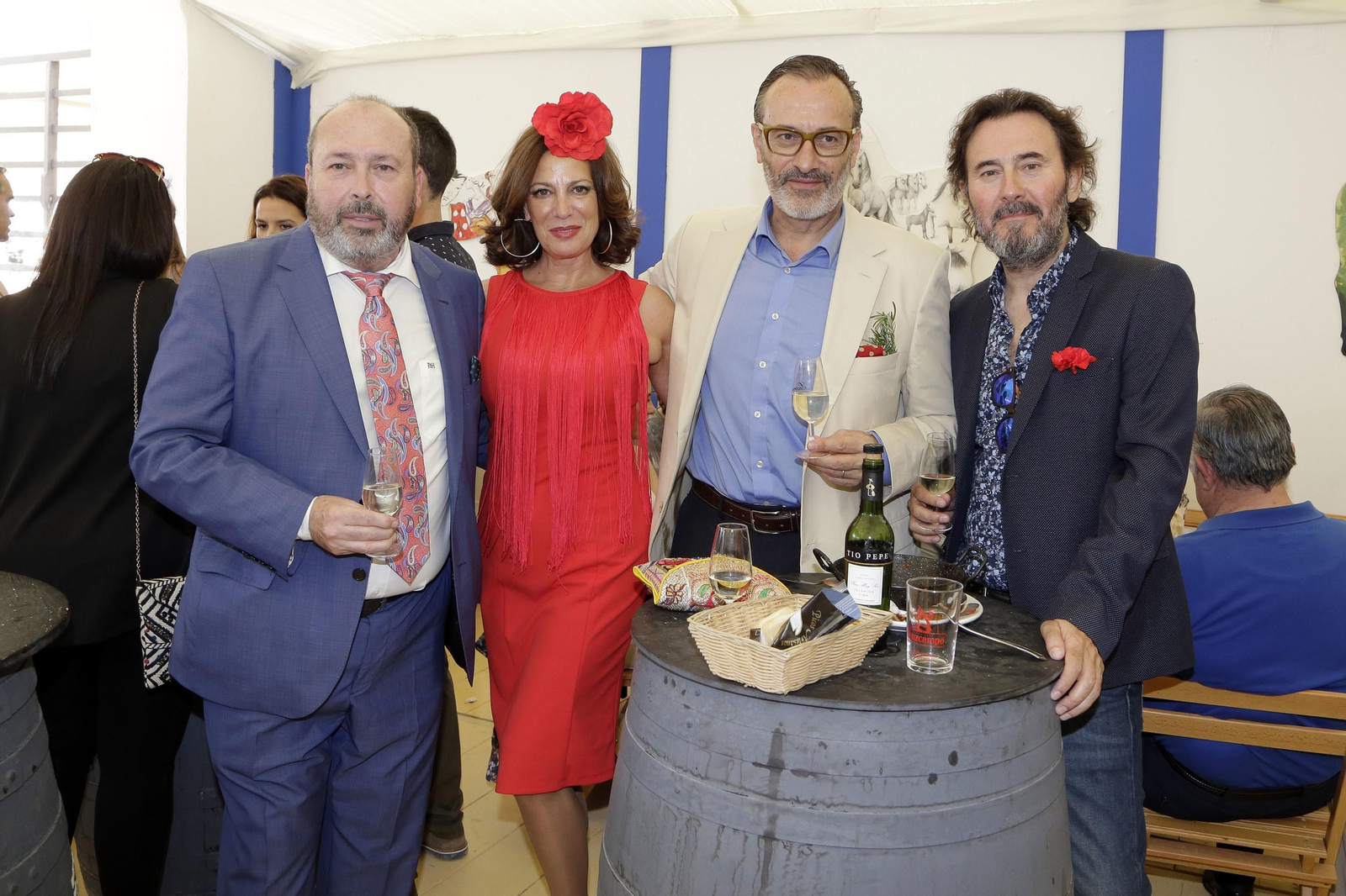 Benjamín Sánchez y Mamen Romero junto a Bertrand Nouël, de Maximiliano Jabugo, y Salvador Romero, de ‘No me pises que llevo chanclas’.