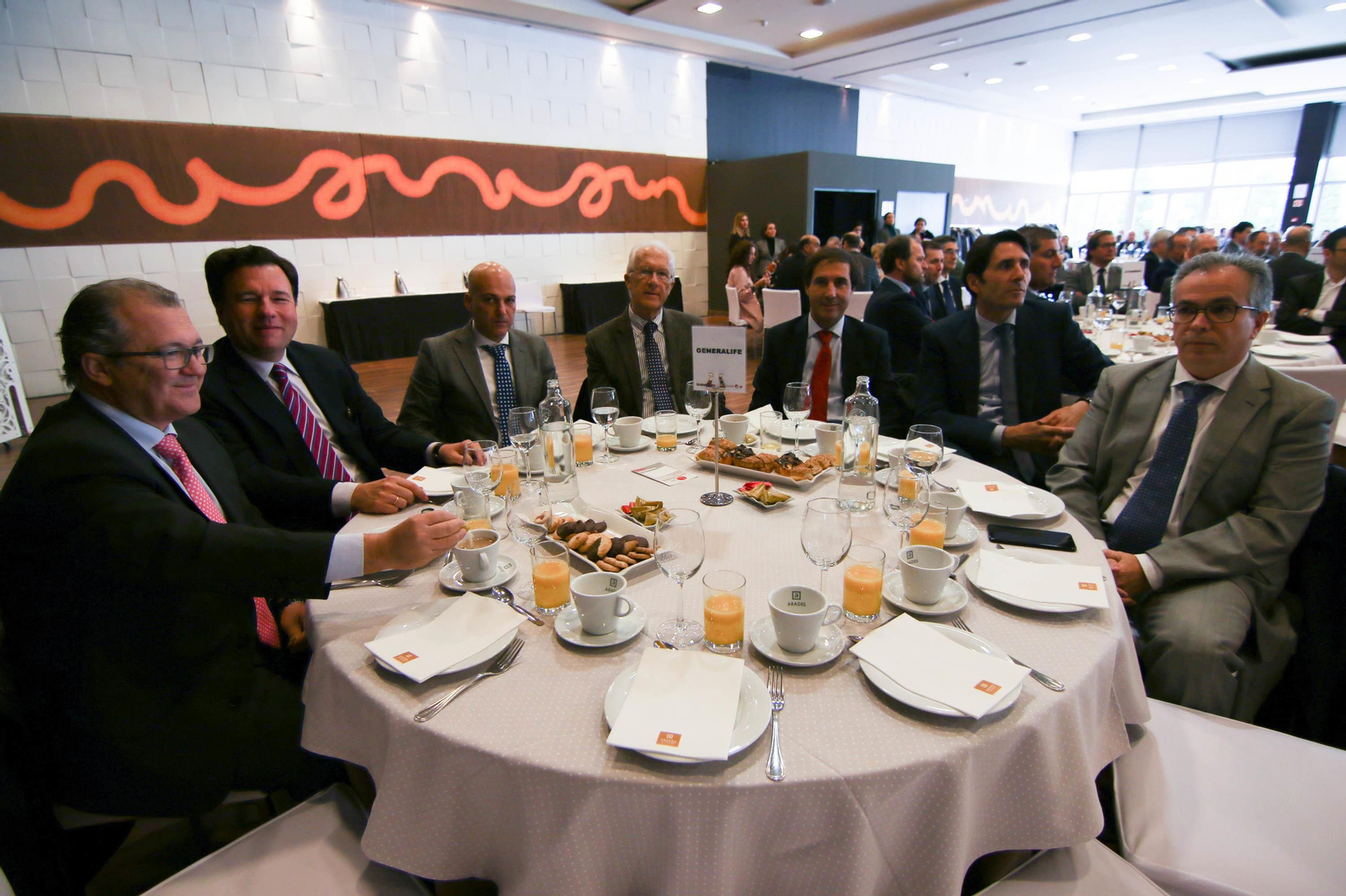 Las imágenes del desayuno informativo con Covirán