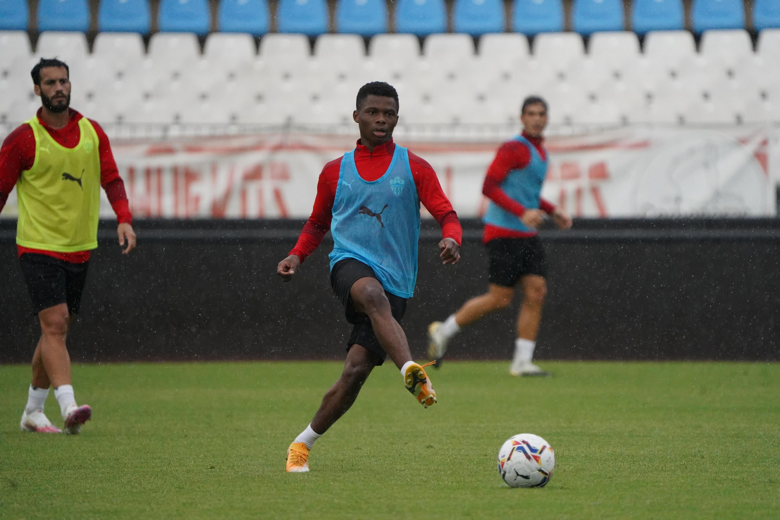 Imágenes del entrenamiento rojiblanco de este viernes
