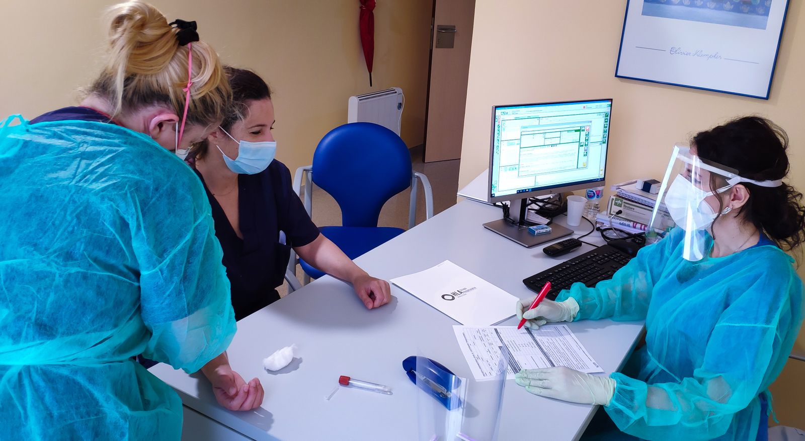 Atención médica en el hospital HLA Mediterráneo.