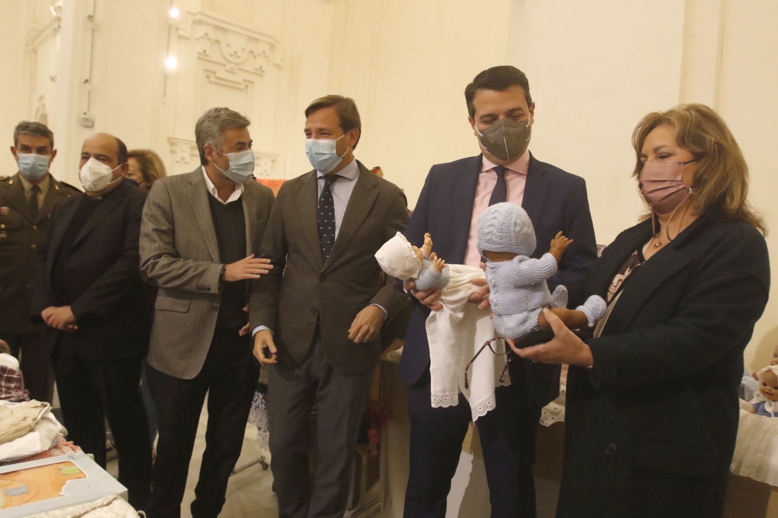 Así es el Baratillo de Primavera de Adevida en Córdoba, en imágenes