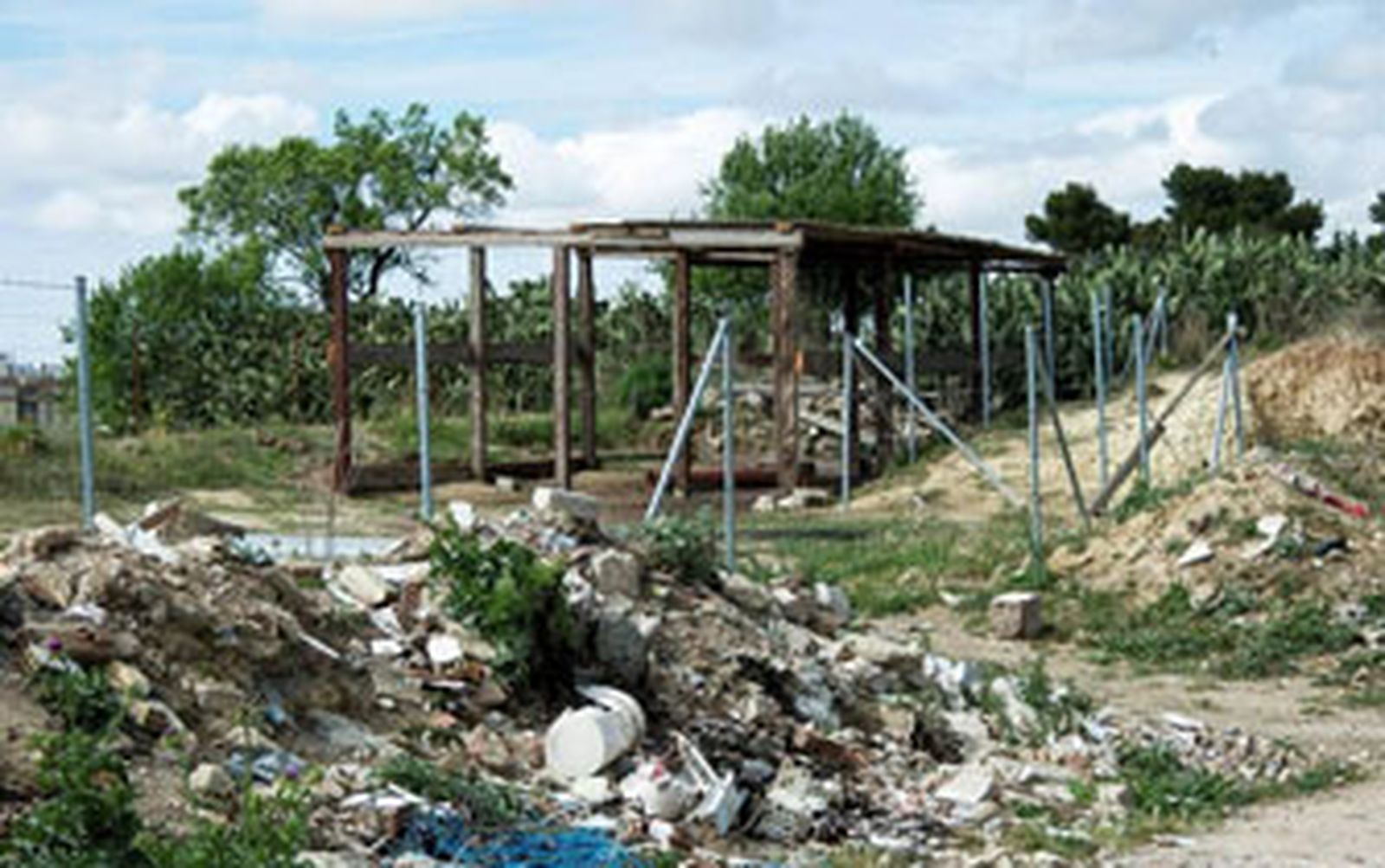 Denuncian el mal estado de la Cañada de Pinosolete