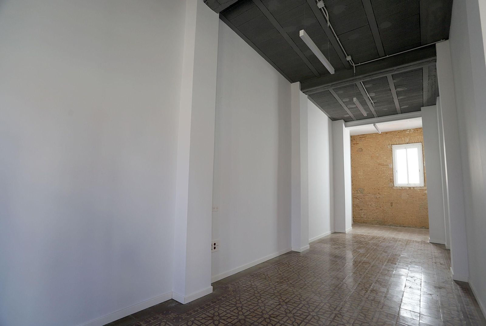 Imágenes de la restauración realizada en la antigua papelería inglesa