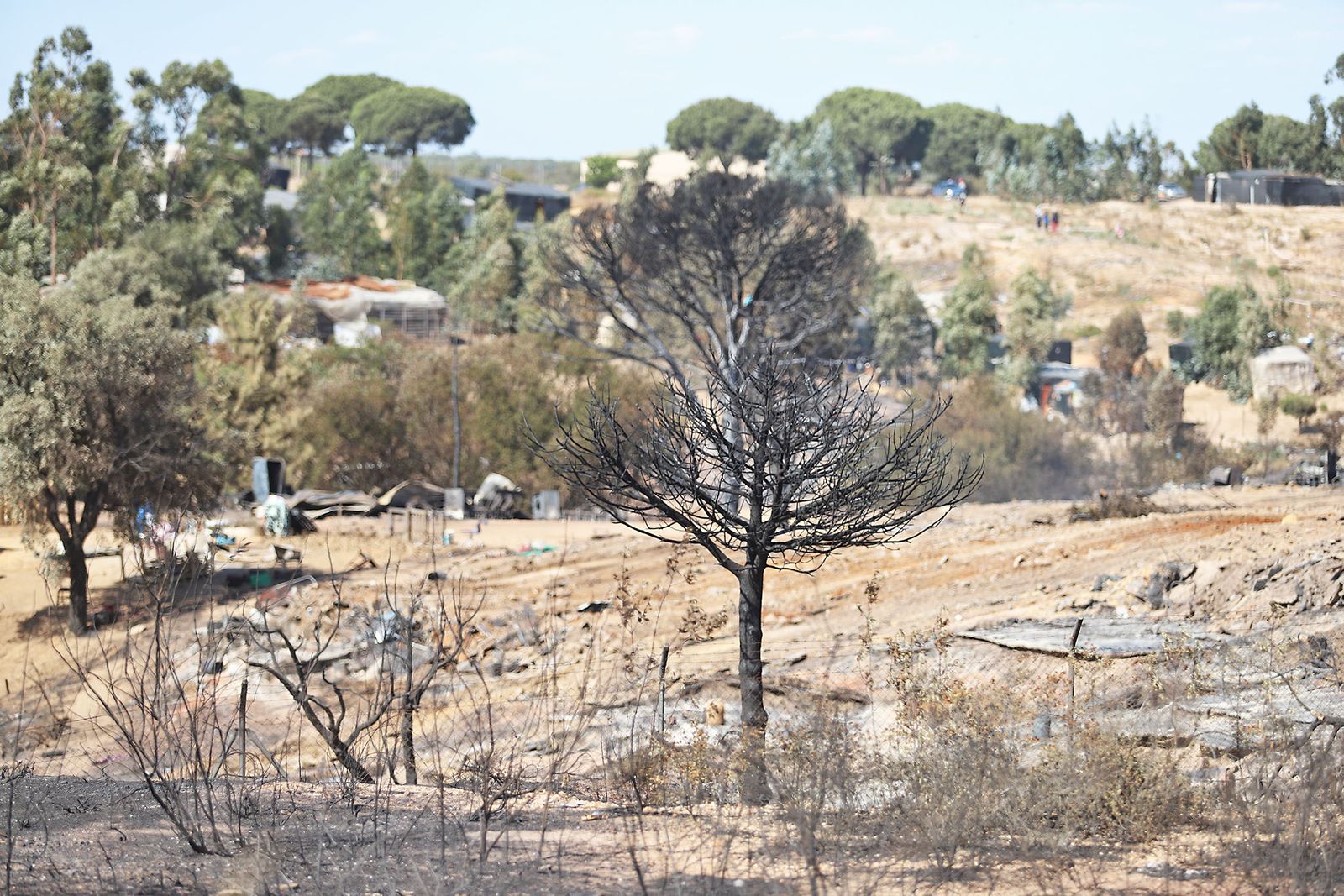 Así quedó el asentamiento de chabolas en Palos de la Frontera tras el incendio