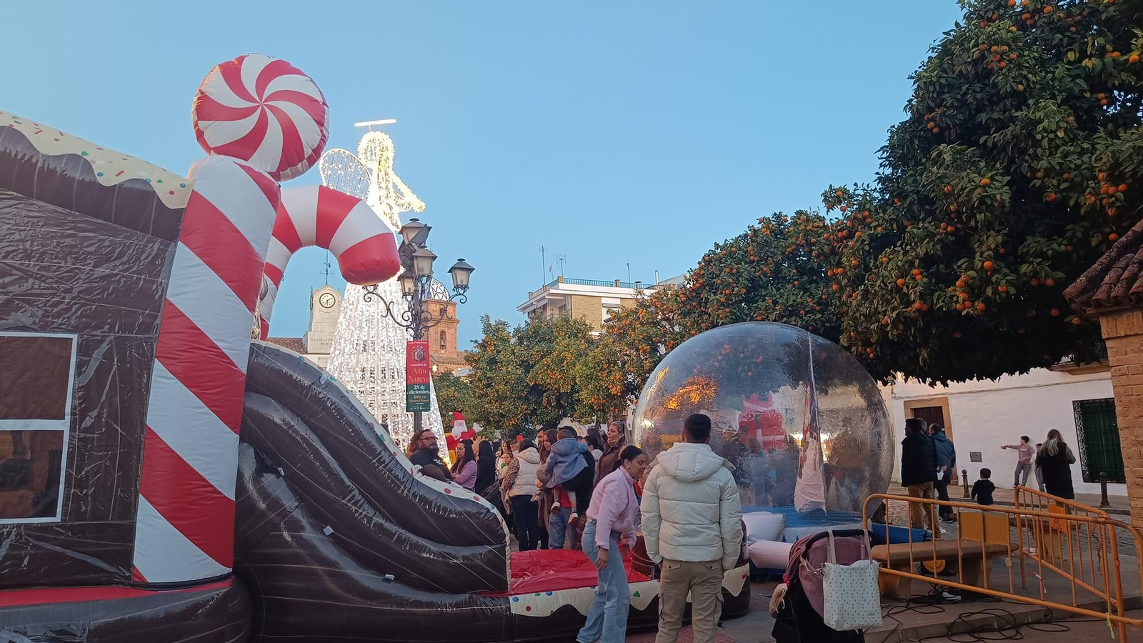 El mágico poblado navideño de Villa del Río, en imágenes