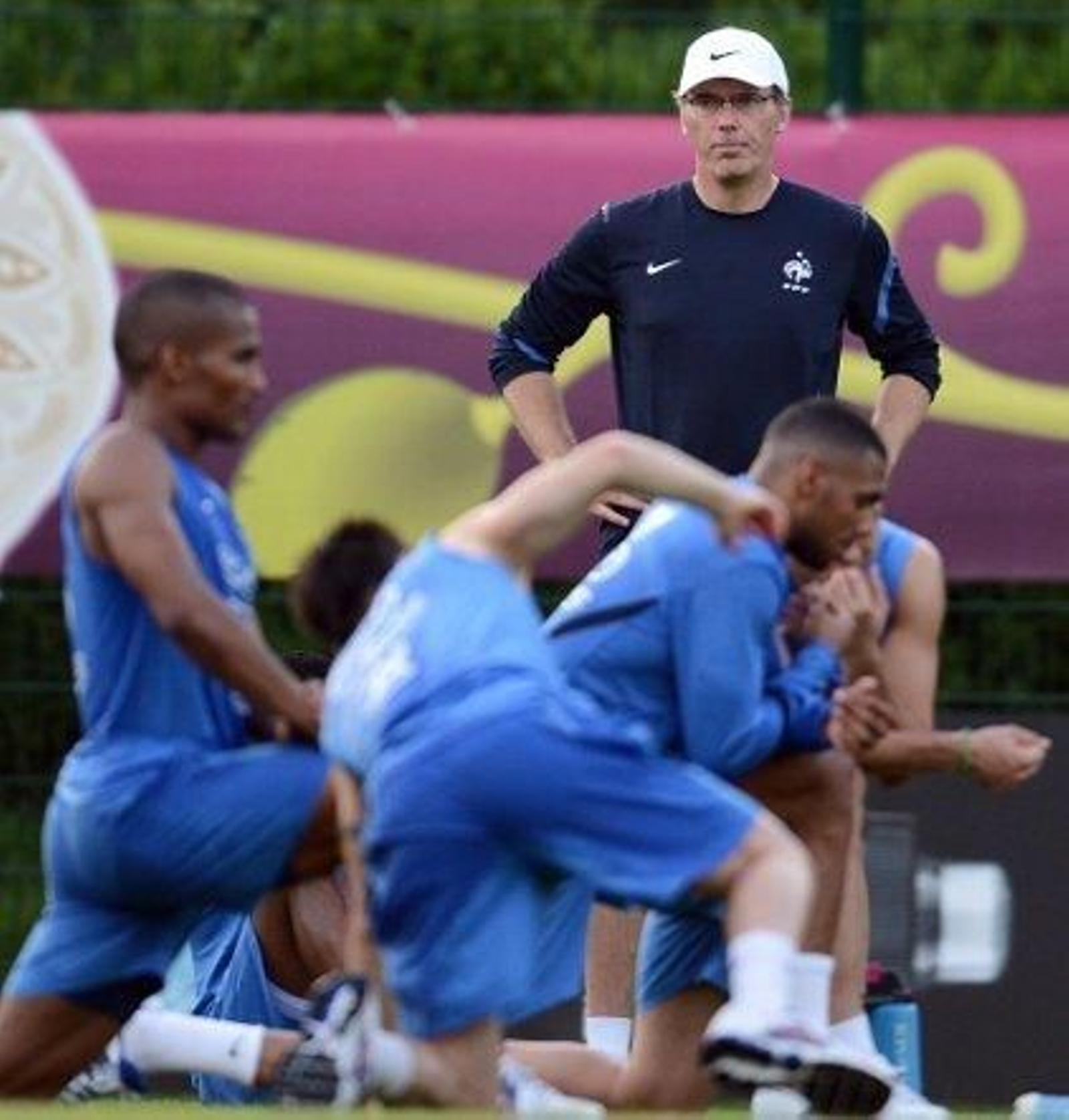 Francia espanta los fantasmas de Sudáfrica 2010