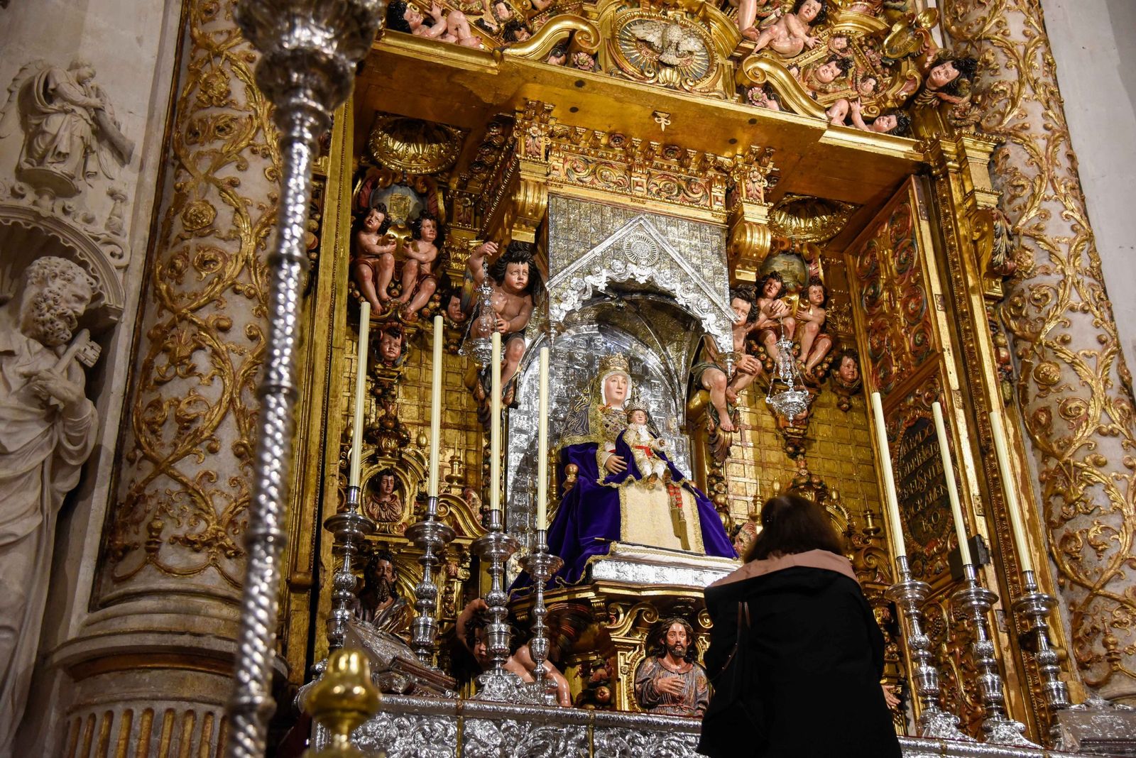 Imágenes de la reapertura de la capilla real de la Catedral tras la restauración