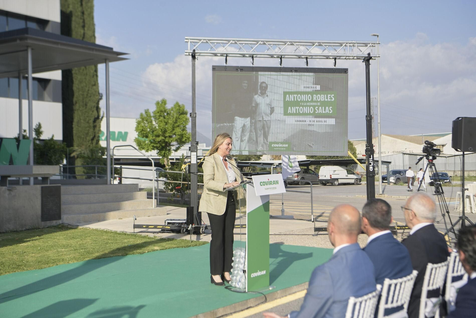 Homenaje en imágenes: Covirán rinde tributo a Antonio Robles y Antonio Salas