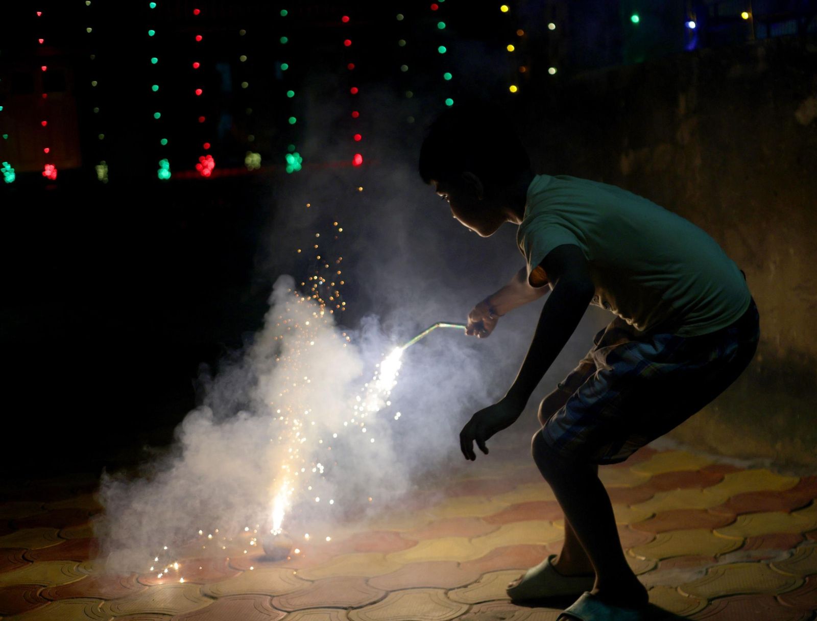 Las preciosas imágenes de la celebración del Diwali en India: un festival de luz y color