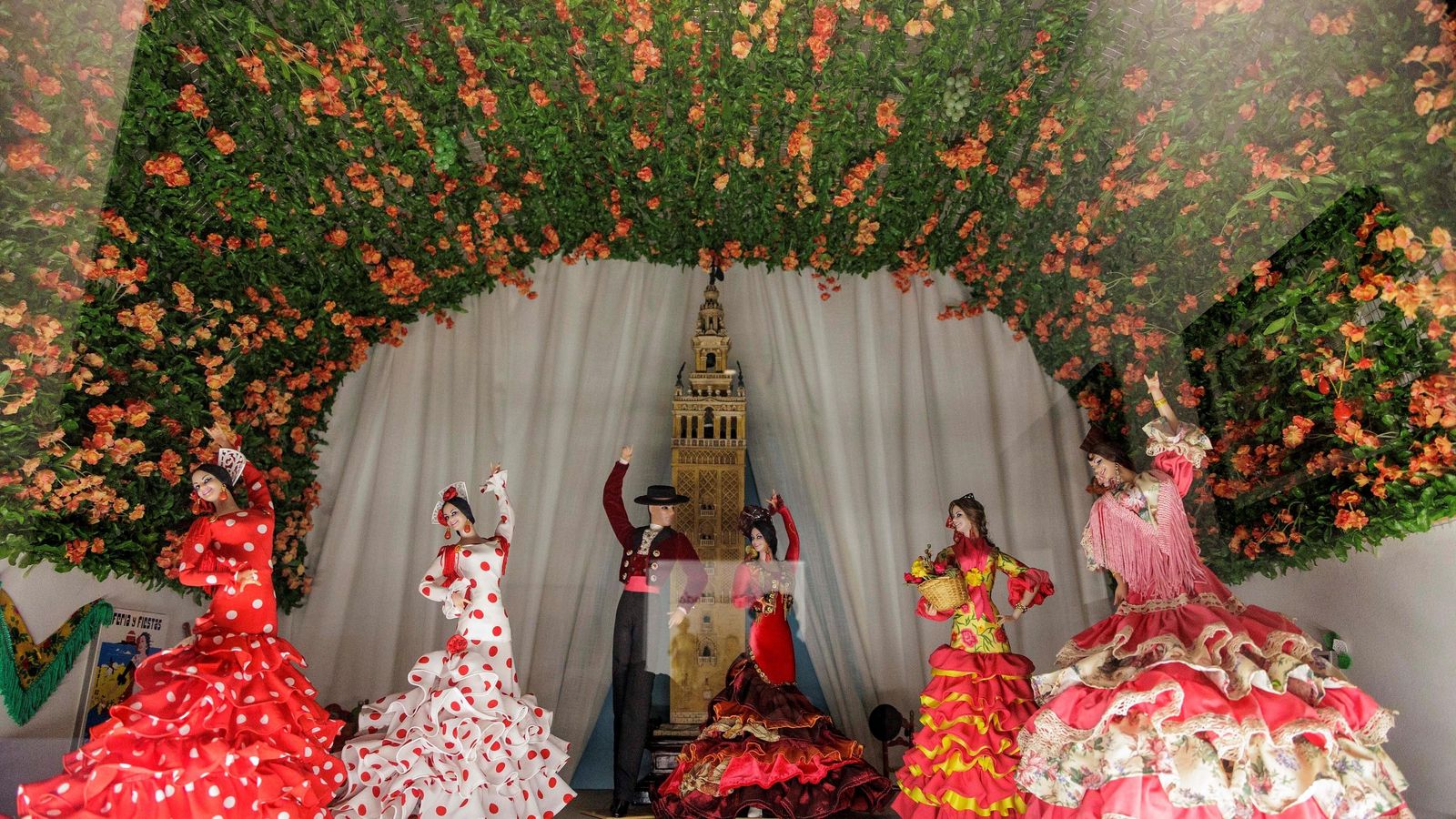 Muñecas de la colección ubicada en el Centro de Interpretación del Vino y la Sal.