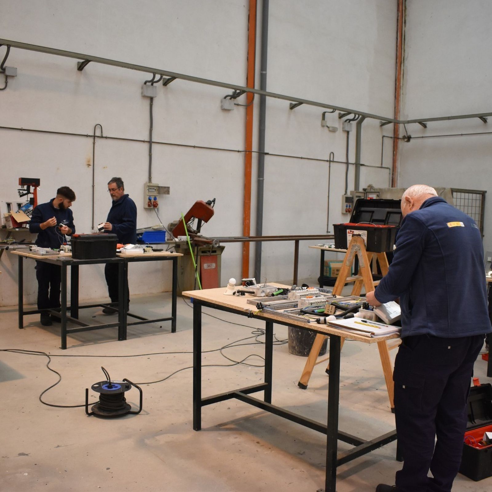 En la recta final el curso de formación en montaje y mantenimiento de Granada