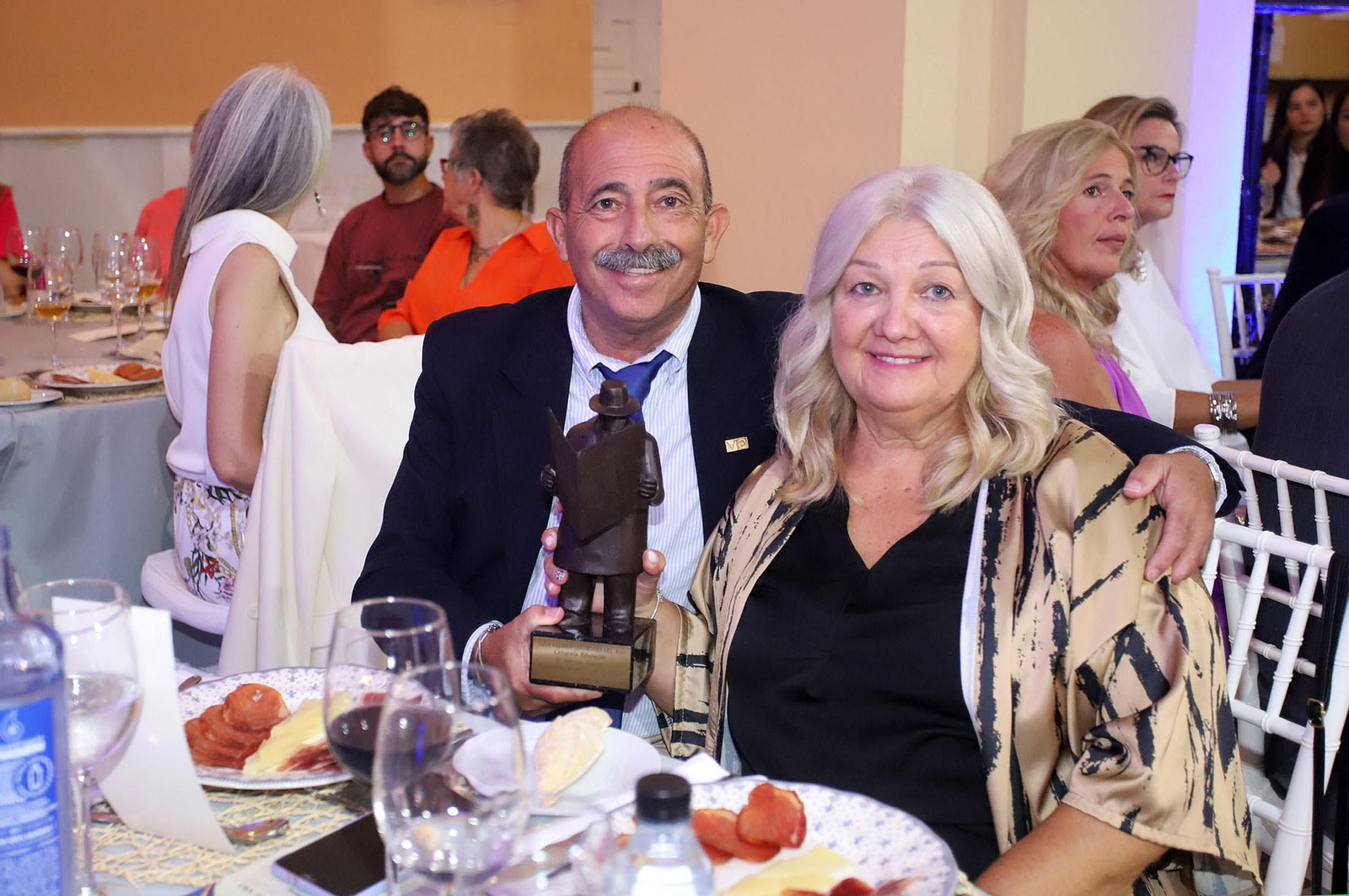 Imágenes de la recepción a los invitados a la gala de los Onubenses del Año