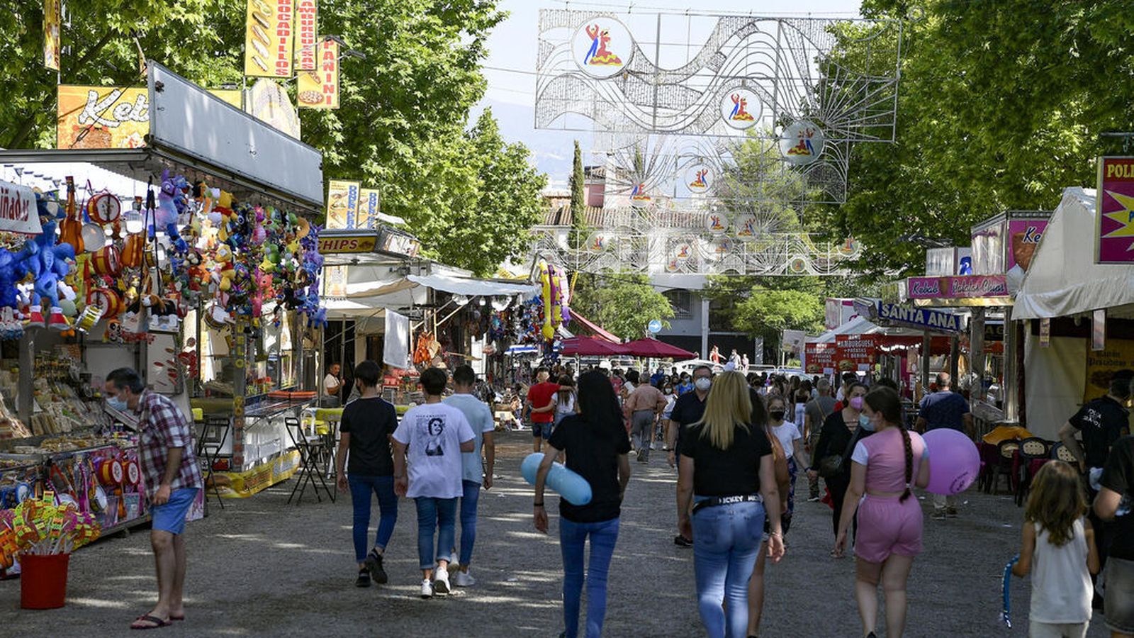 15.000 personas visitaron ayer el ferial del Corpus de Granada