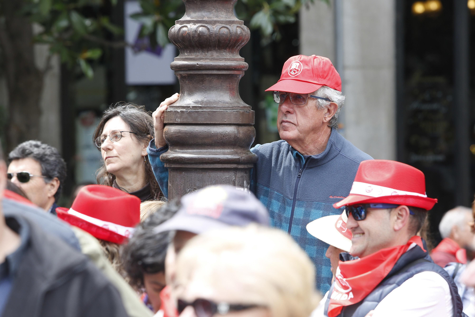 La manifestación del Primero de Mayo de Granada, en imágenes