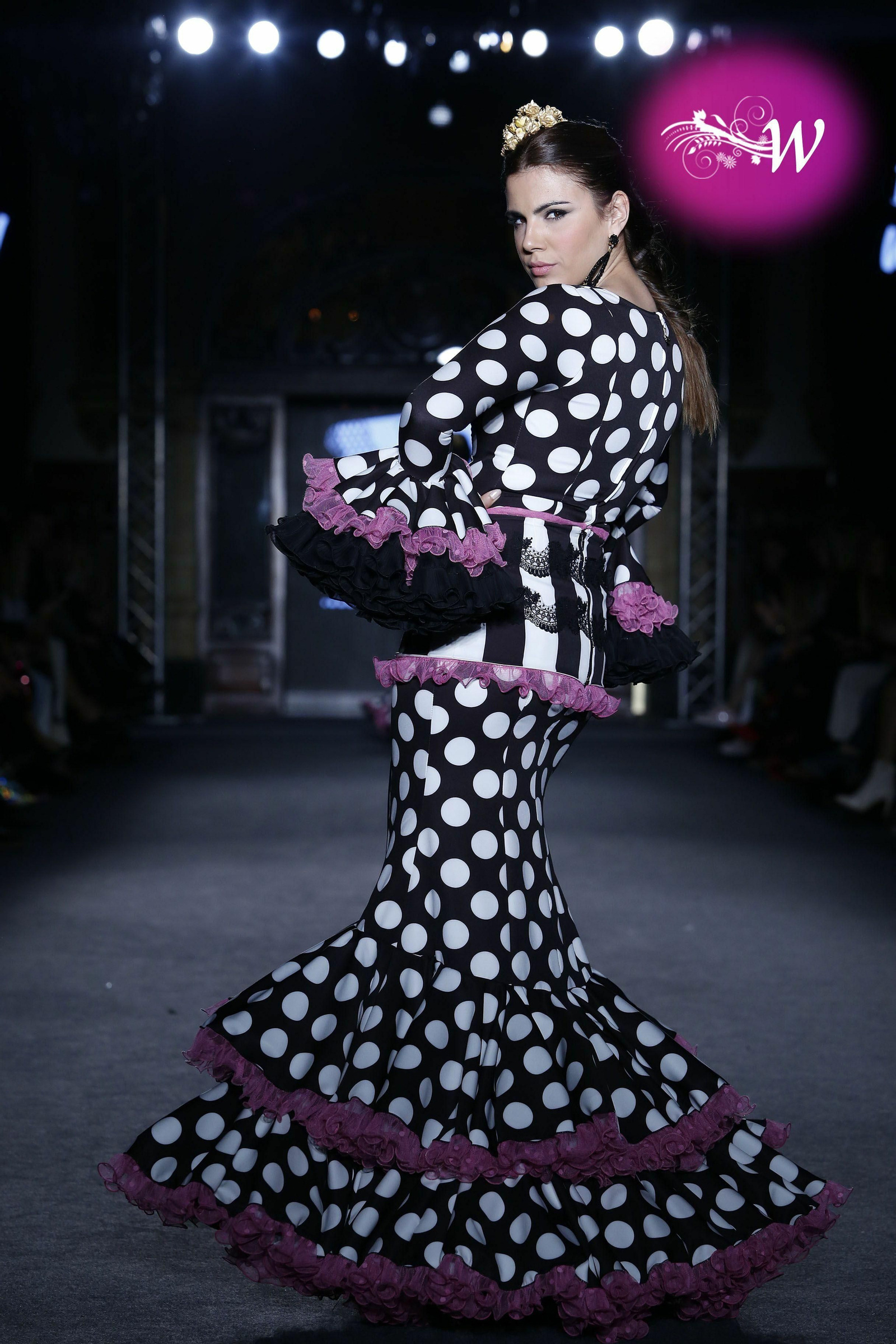 El abanico artesanía expone su colección 2020 en un desfile en We Love Flamenco, todas las fotos