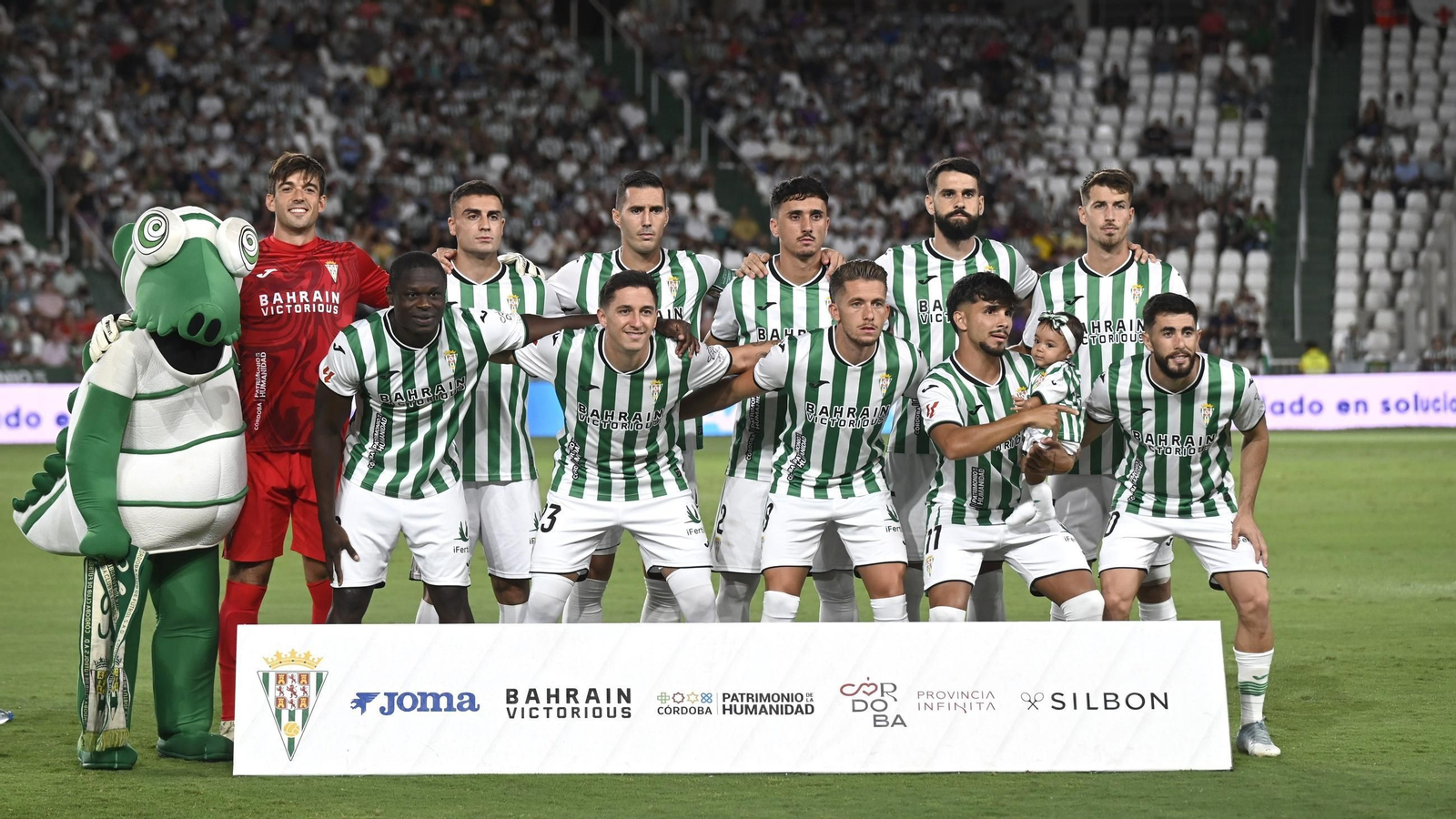 El once inicial del Córdoba CF ante el Racing de Santander en El Arcángel.