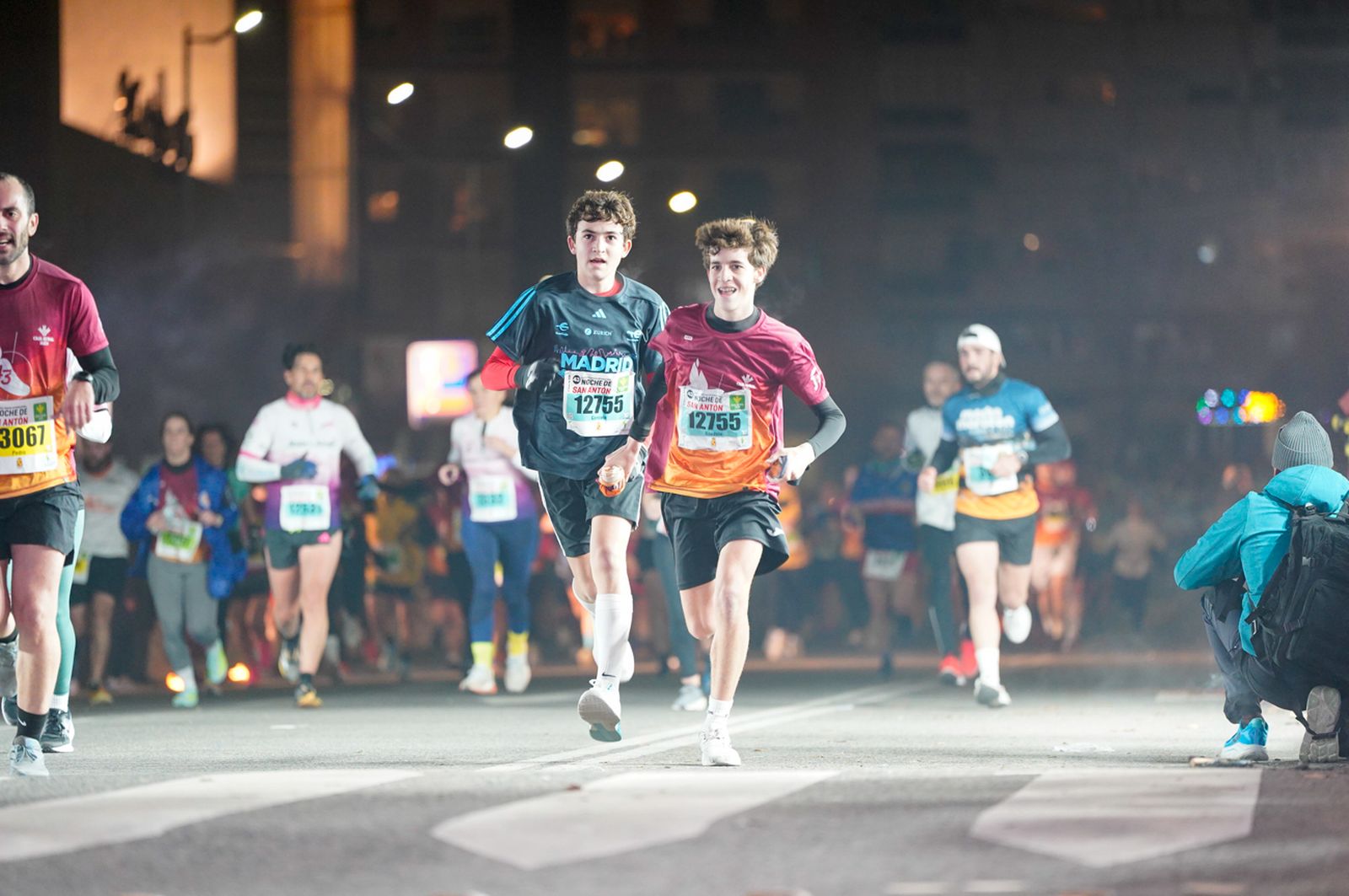 En imágenes: búscate en tu llegada a meta de la Carrera de San Antón 2026 (10)